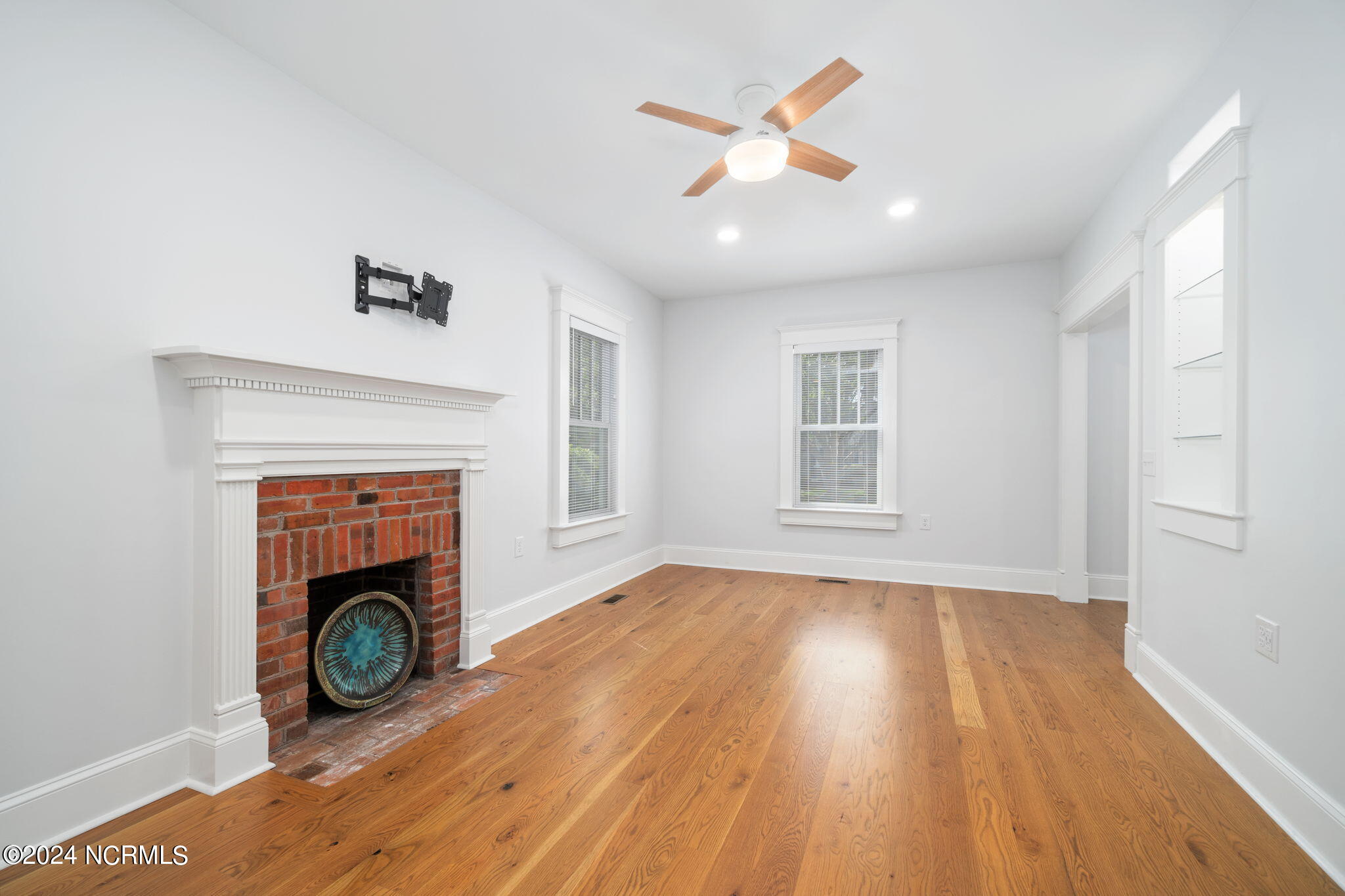 404 Avenue C Property Photo 20