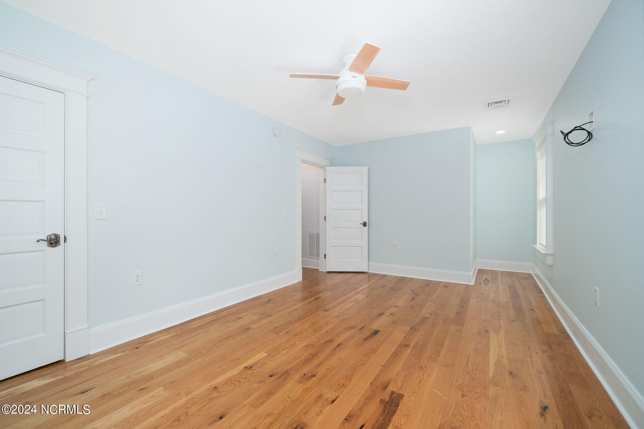 404 Avenue C Property Photo 24