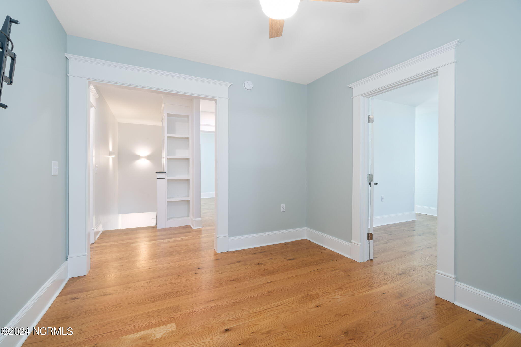 404 Avenue C Property Photo 26