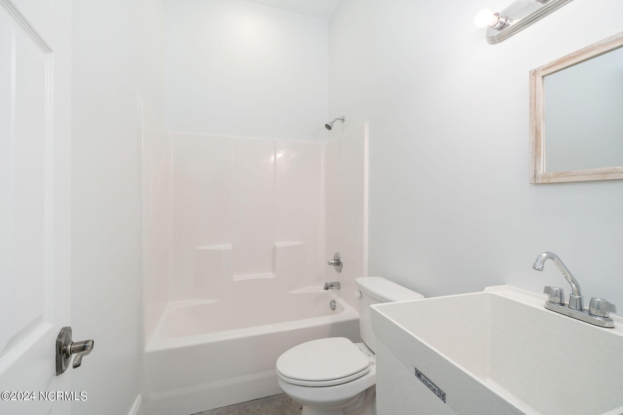 404 Avenue C Property Photo 43