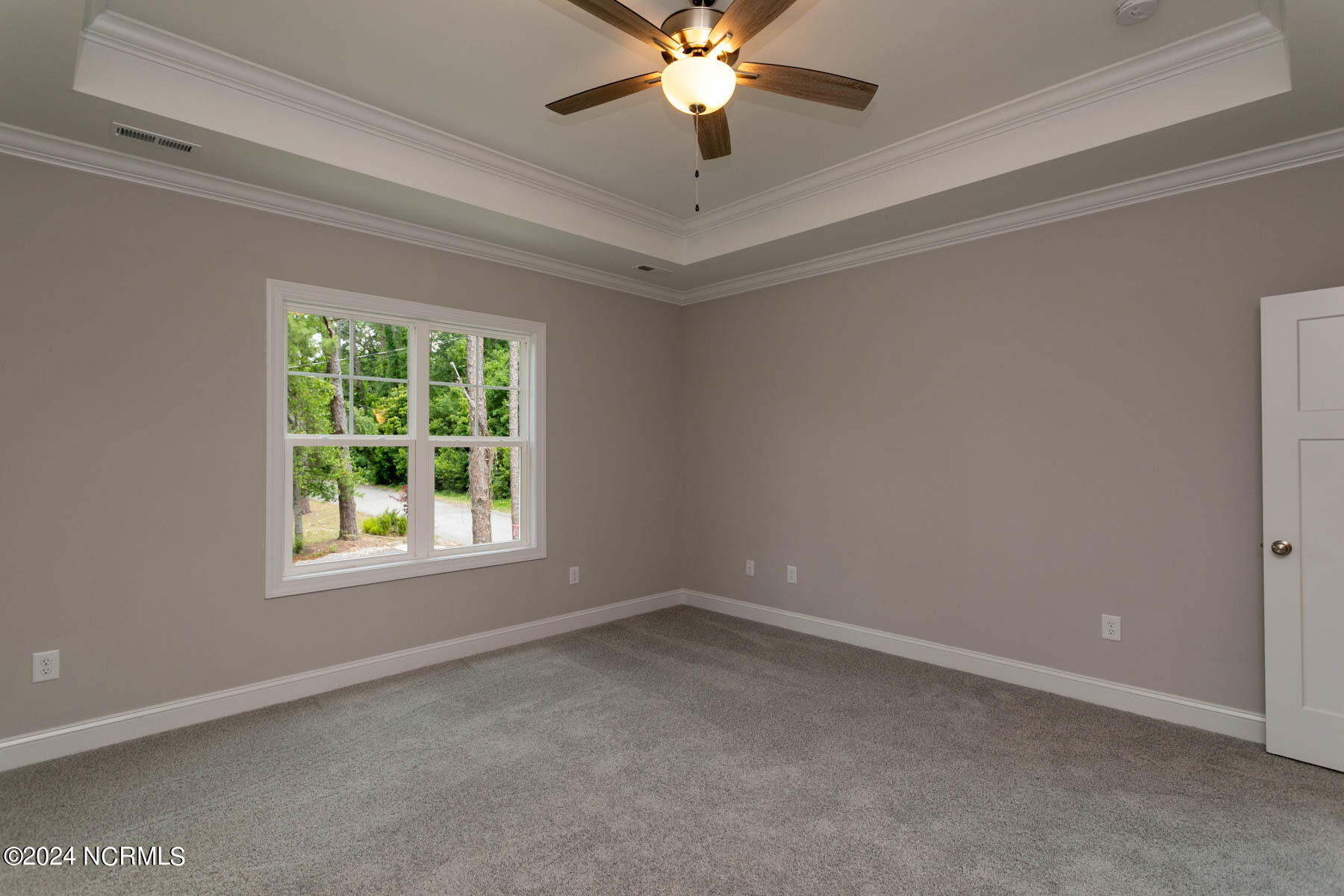 525 N Sycamore Street Property Photo 24