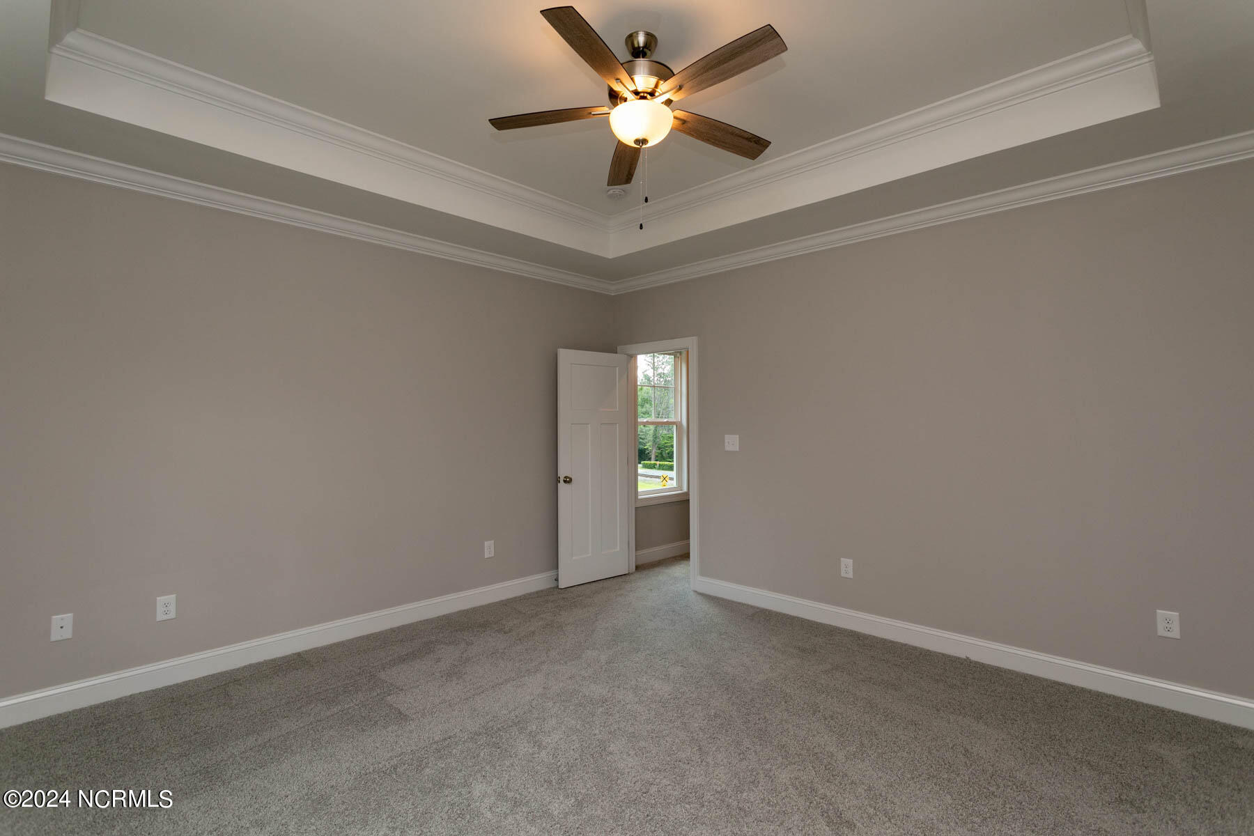 525 N Sycamore Street Property Photo 25