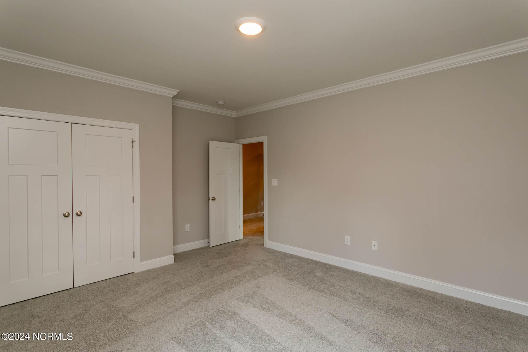 525 N Sycamore Street Property Photo 35