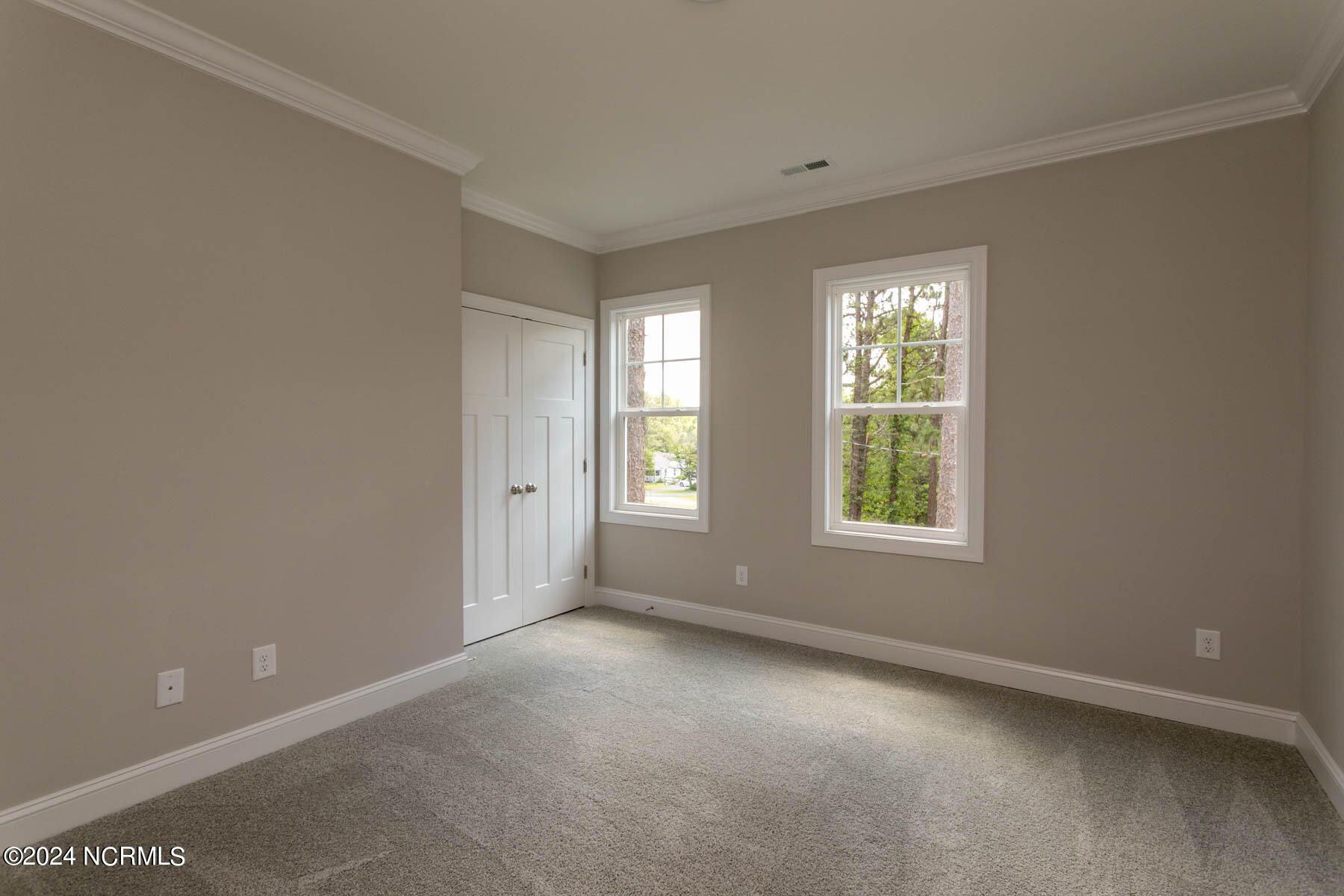525 N Sycamore Street Property Photo 36
