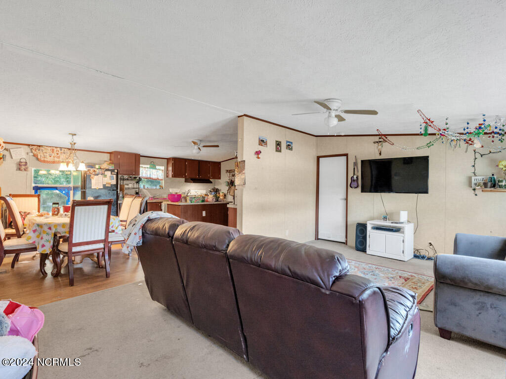 7152 Old Georgetown Road Property Photo 6