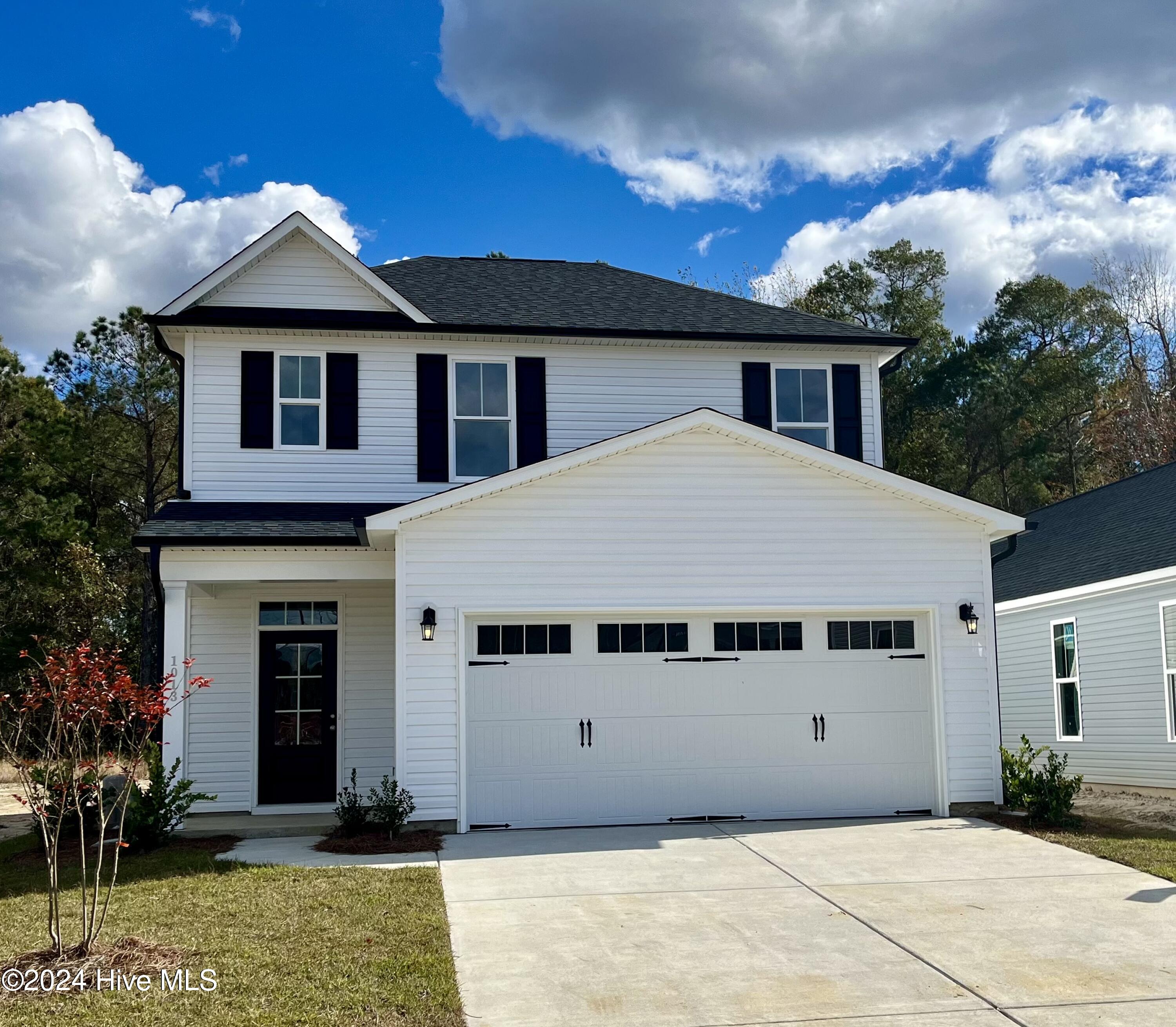 1013 Equestrian Court Property Photo 1