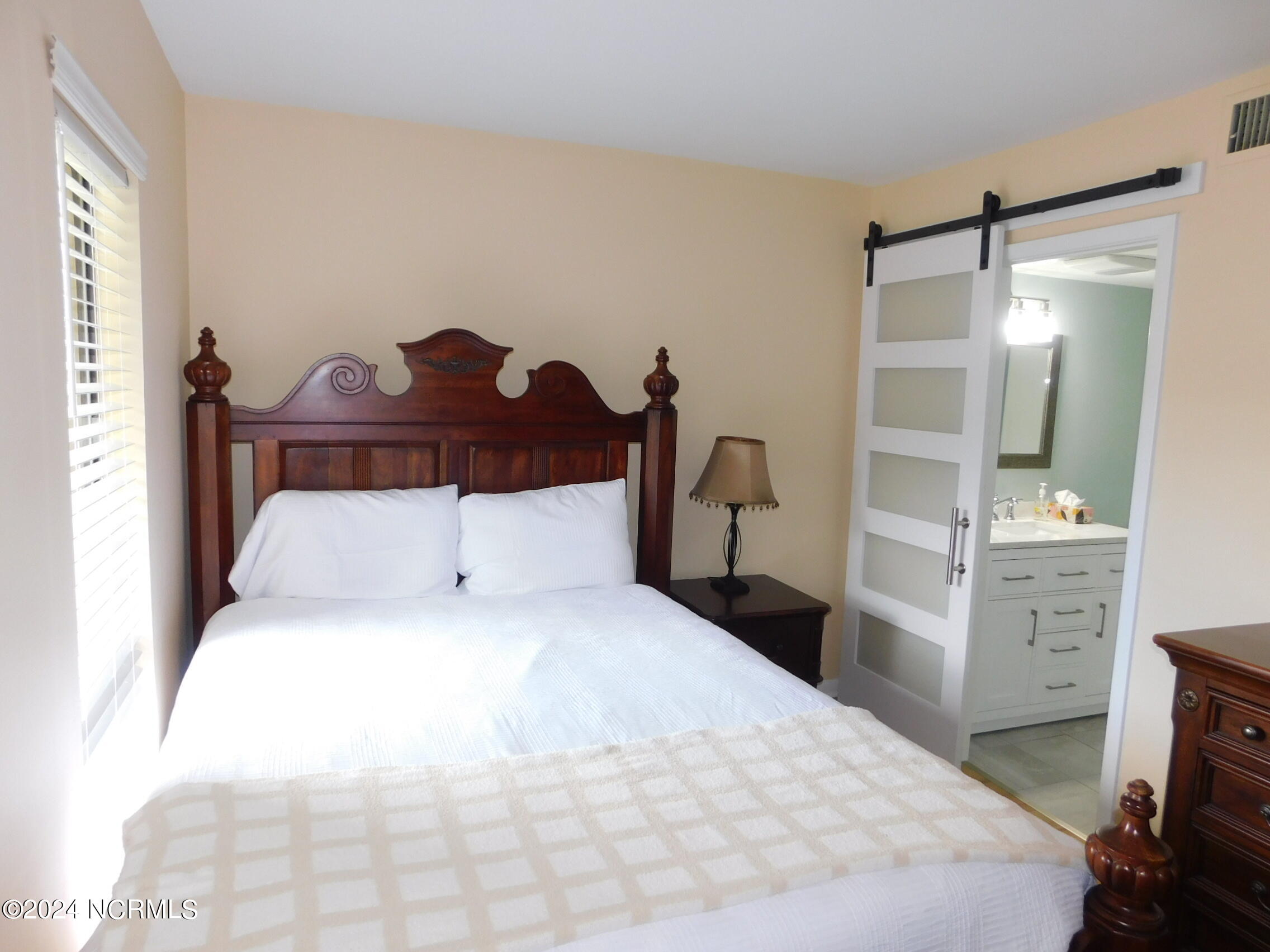 10 Pine Tree Road # 214 Property Photo 12