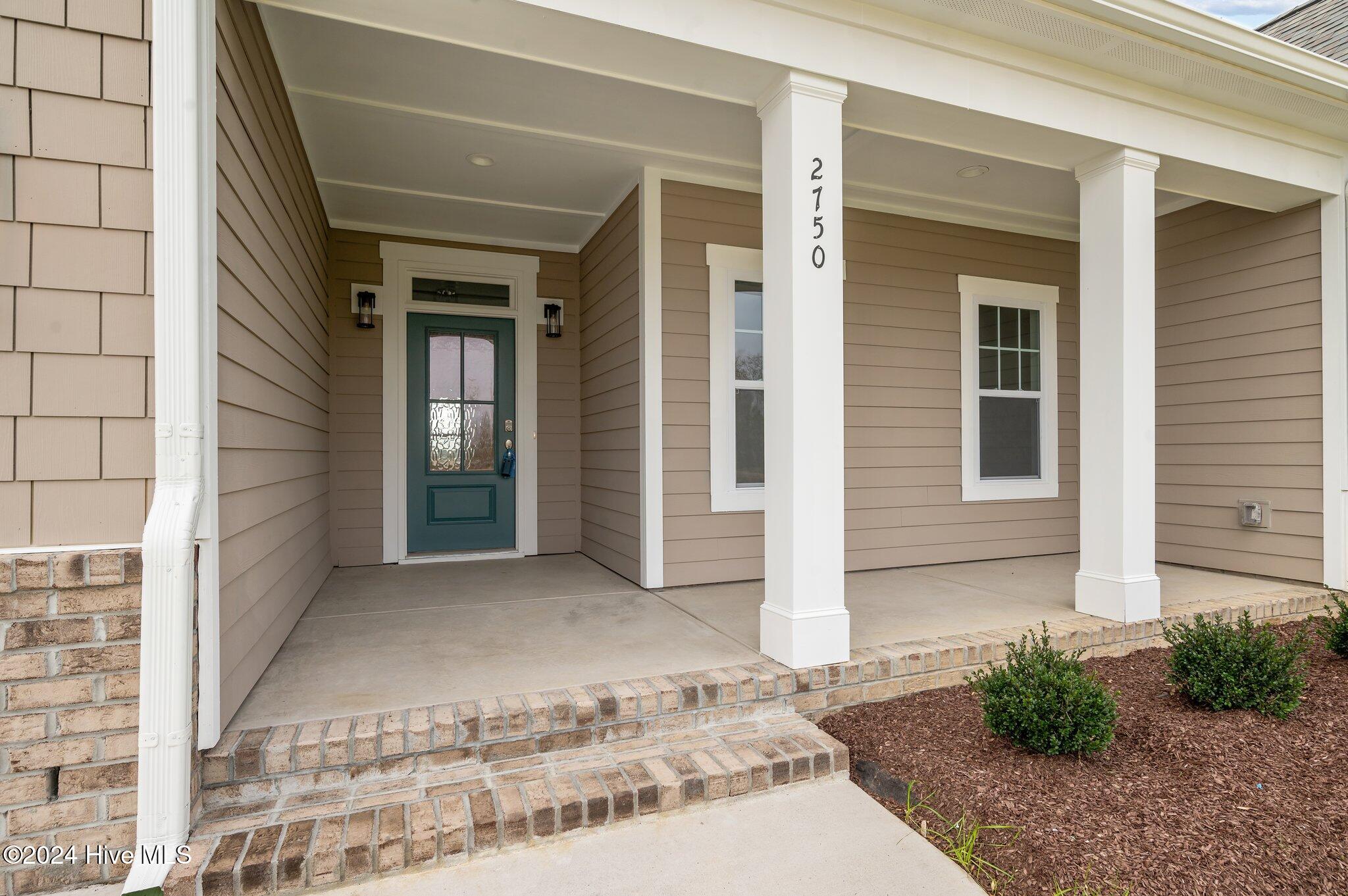 2750 Frances Court Property Photo 4