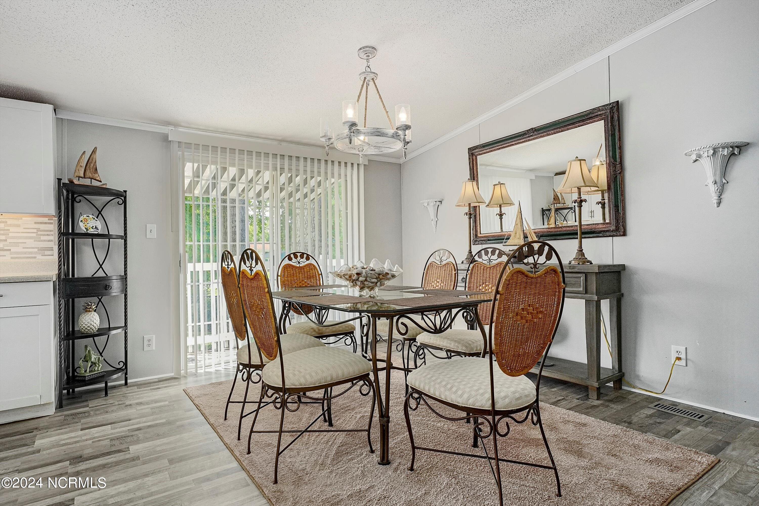 1100 Thrush Court Property Photo 6