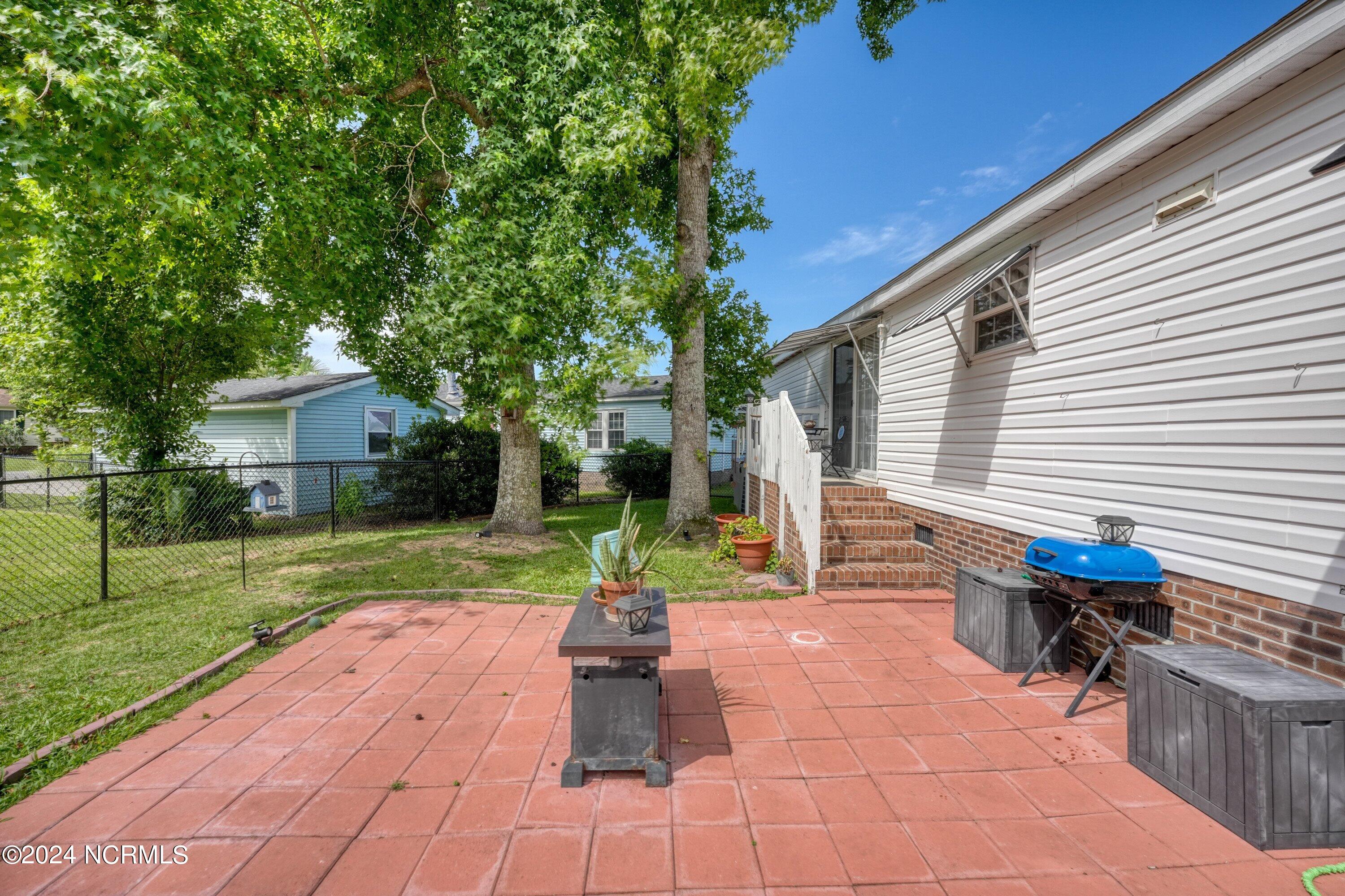 1100 Thrush Court Property Photo 21