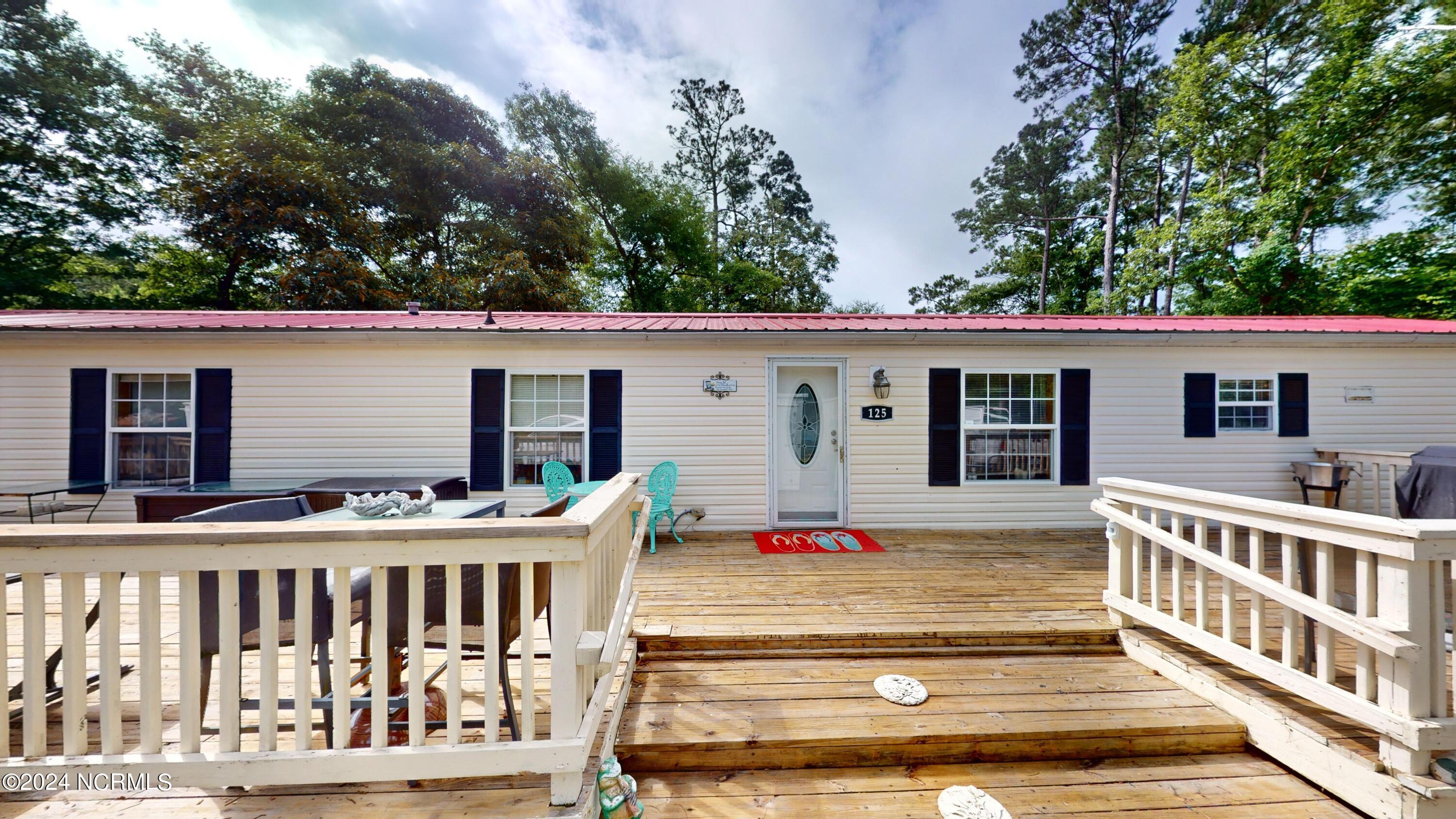 125 Pond View Circle Property Photo 2