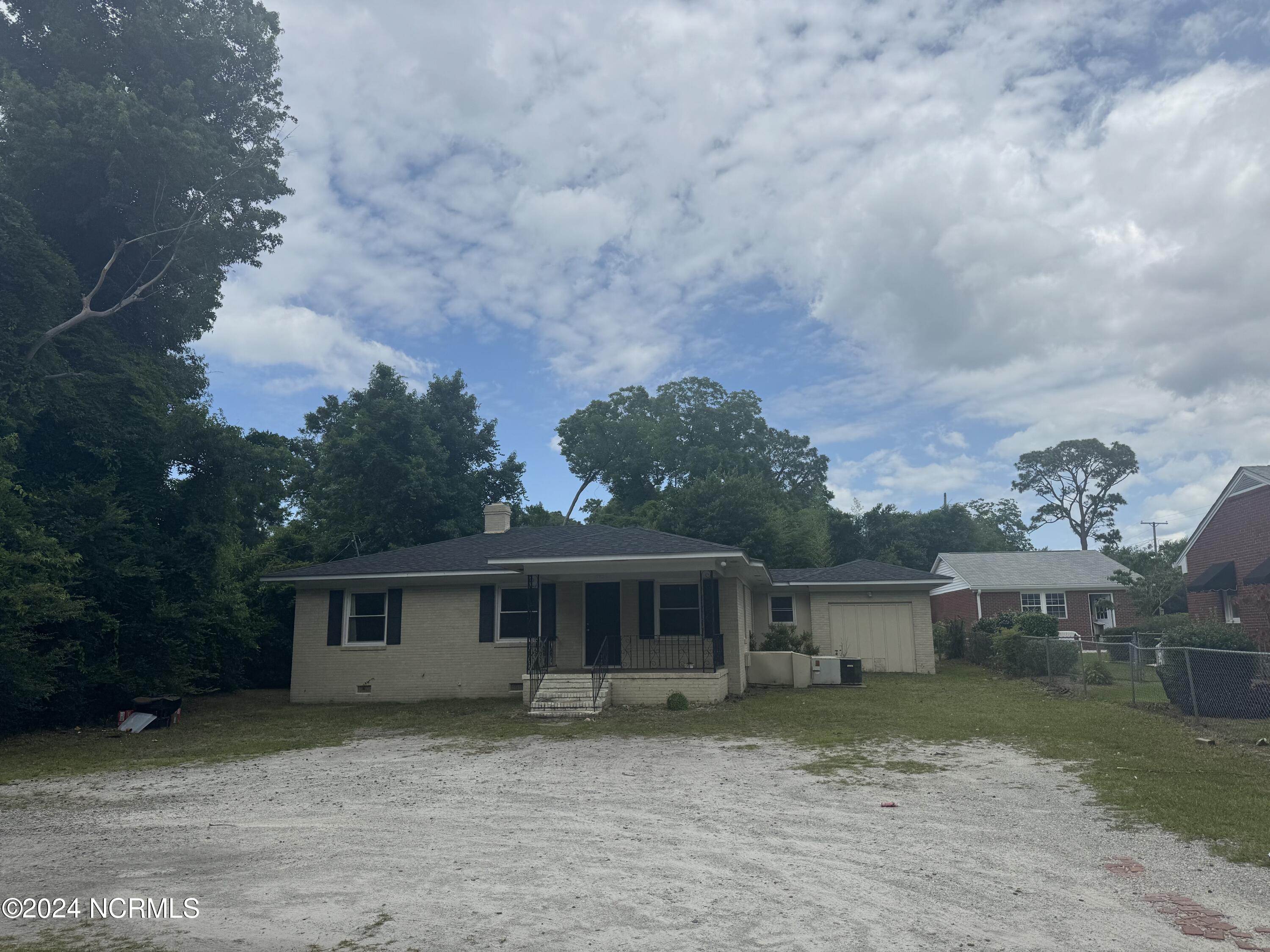 5105 Wrightsville Avenue Property Photo 1