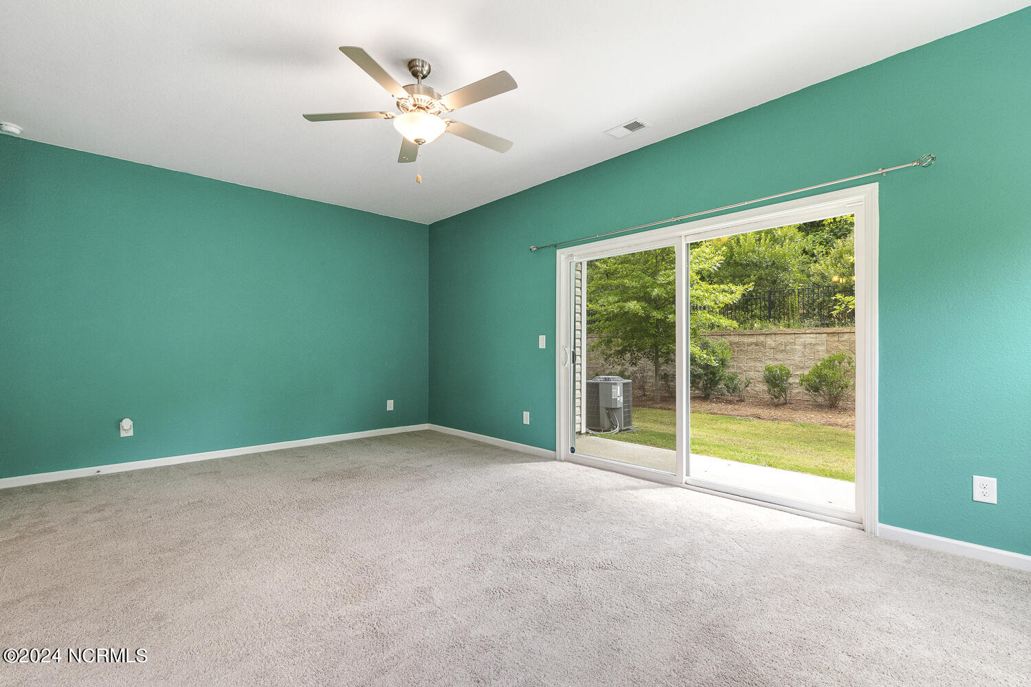 100 Chandler Court Property Photo 21