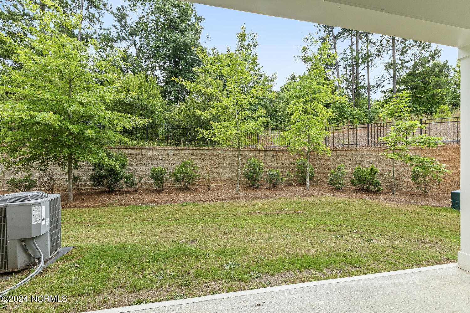 100 Chandler Court Property Photo 25