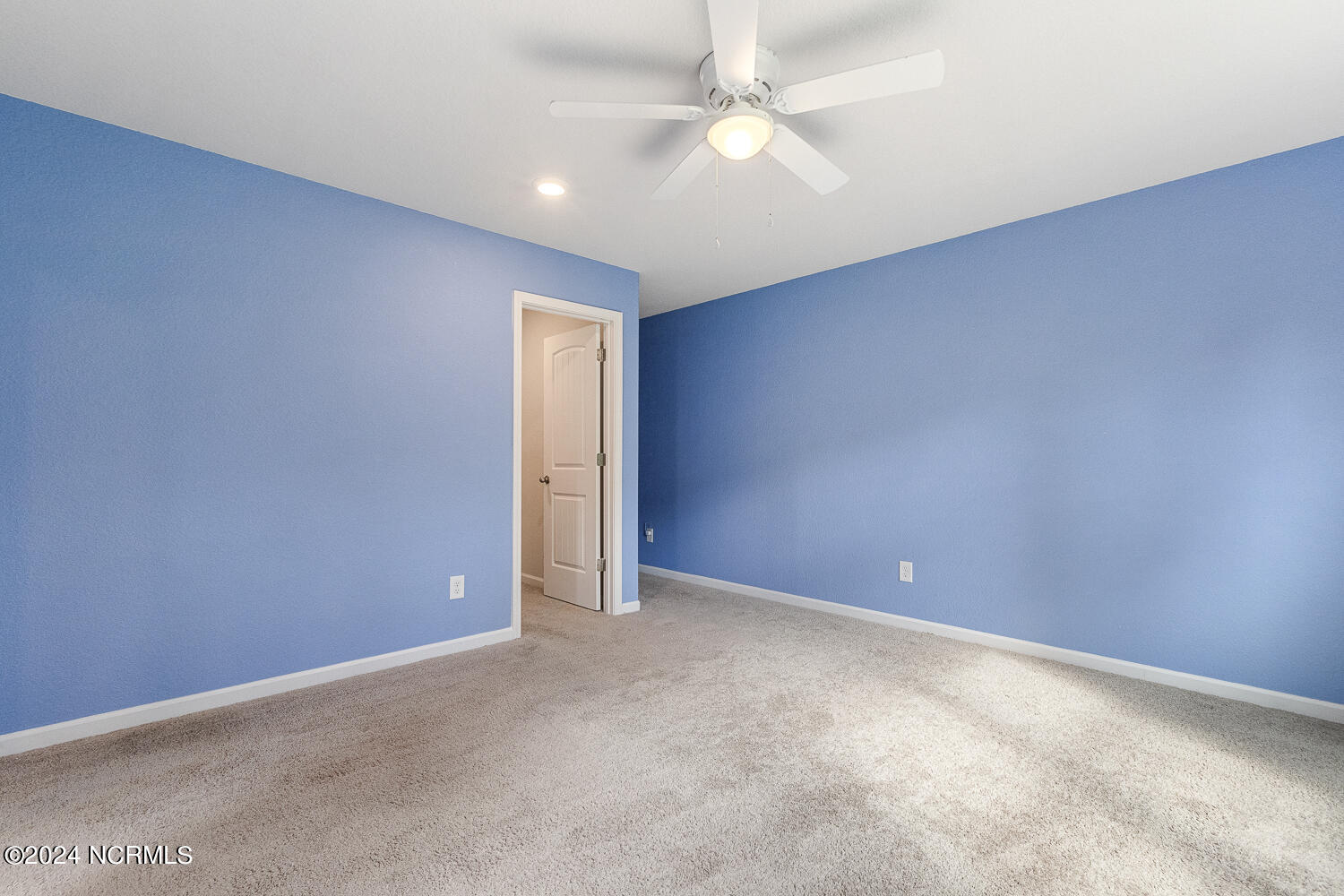 100 Chandler Court Property Photo 28