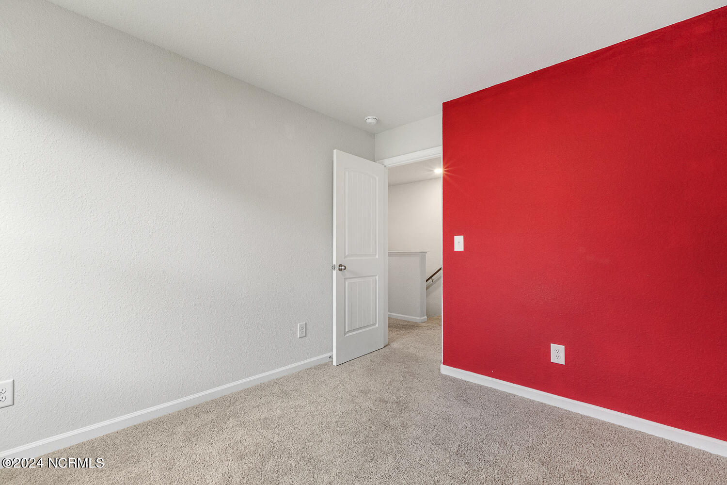 100 Chandler Court Property Photo 32