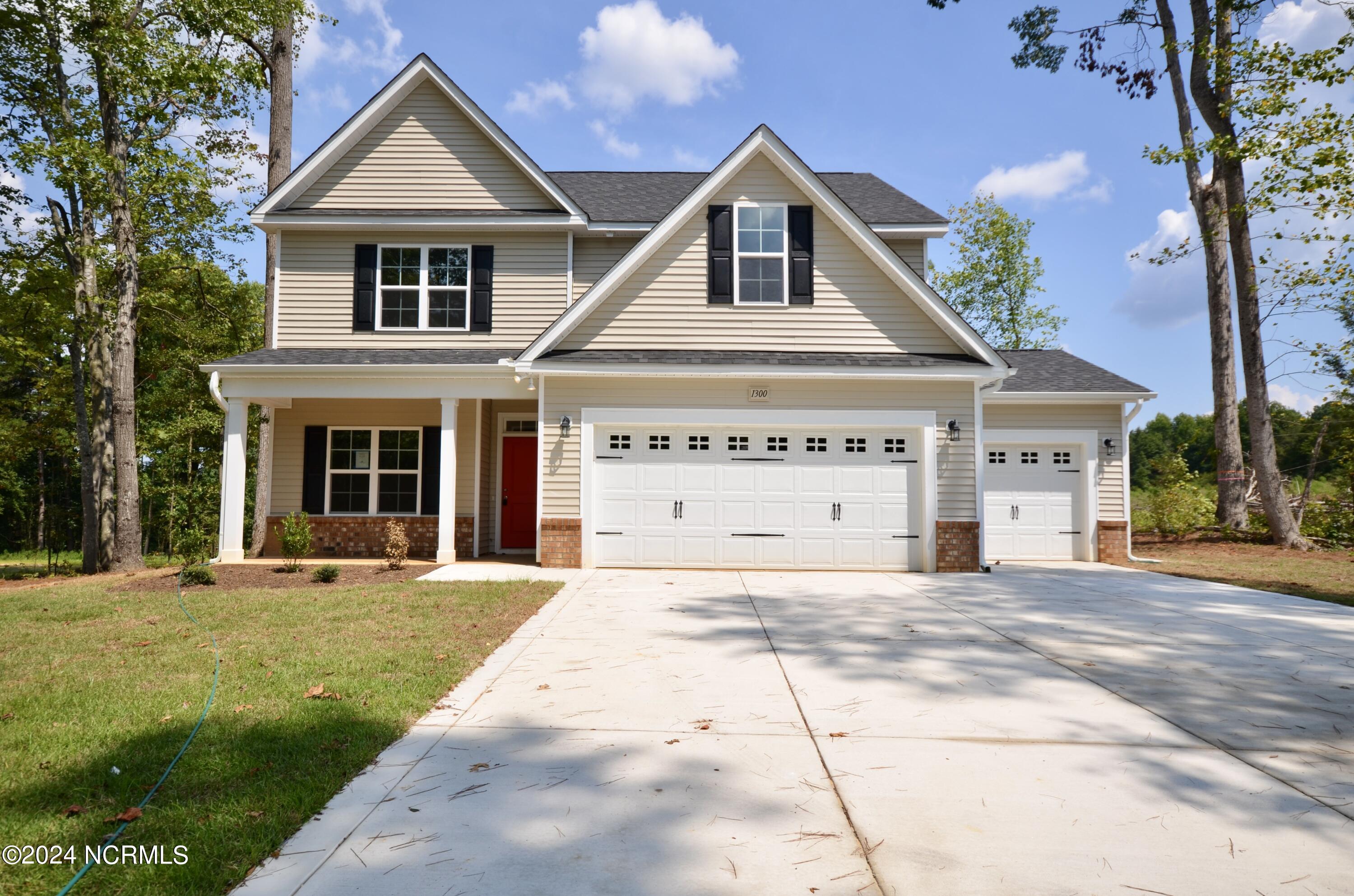 1300 Lamms Grove Road Property Photo 1