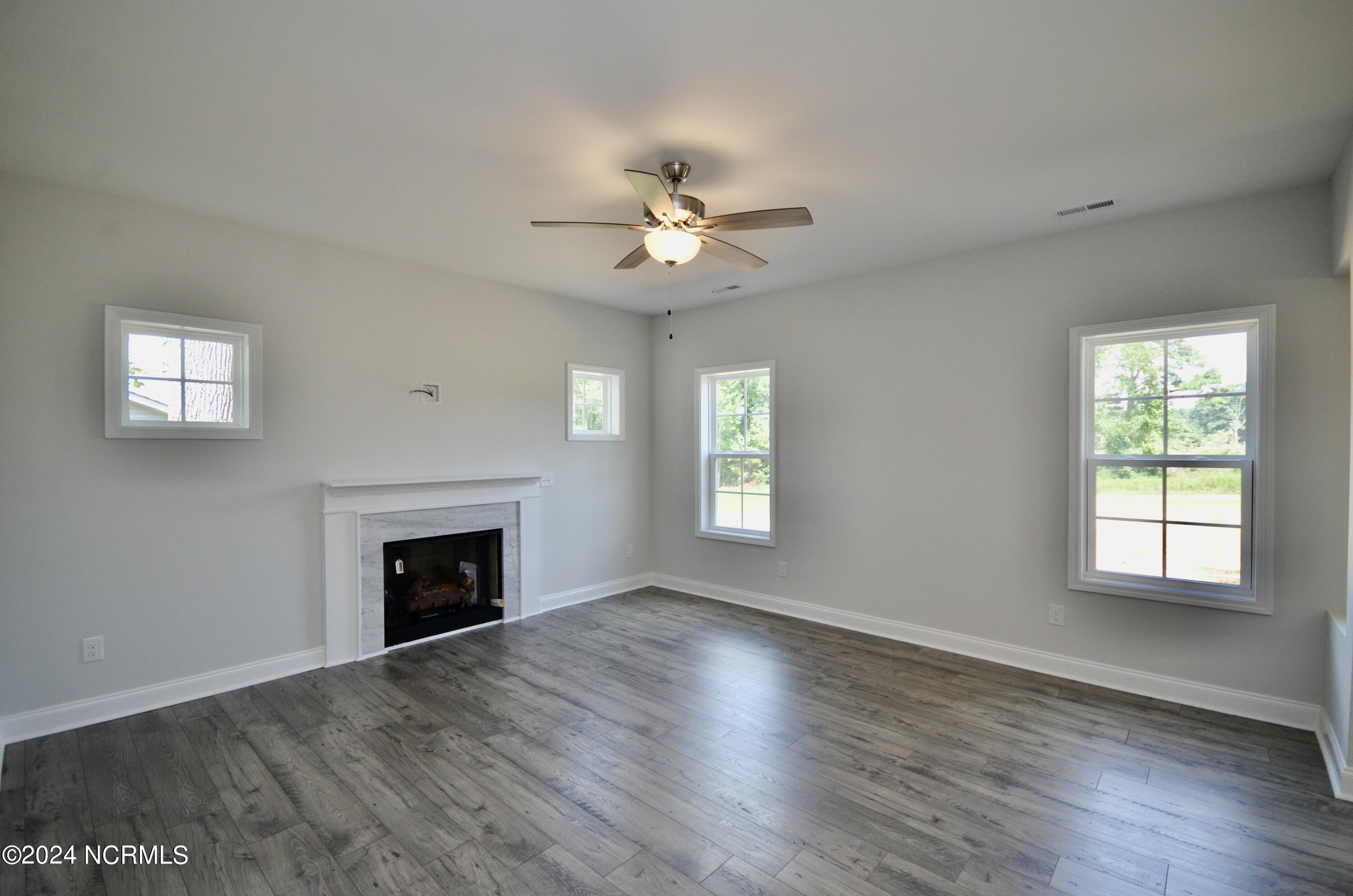 1300 Lamms Grove Road Property Photo 5