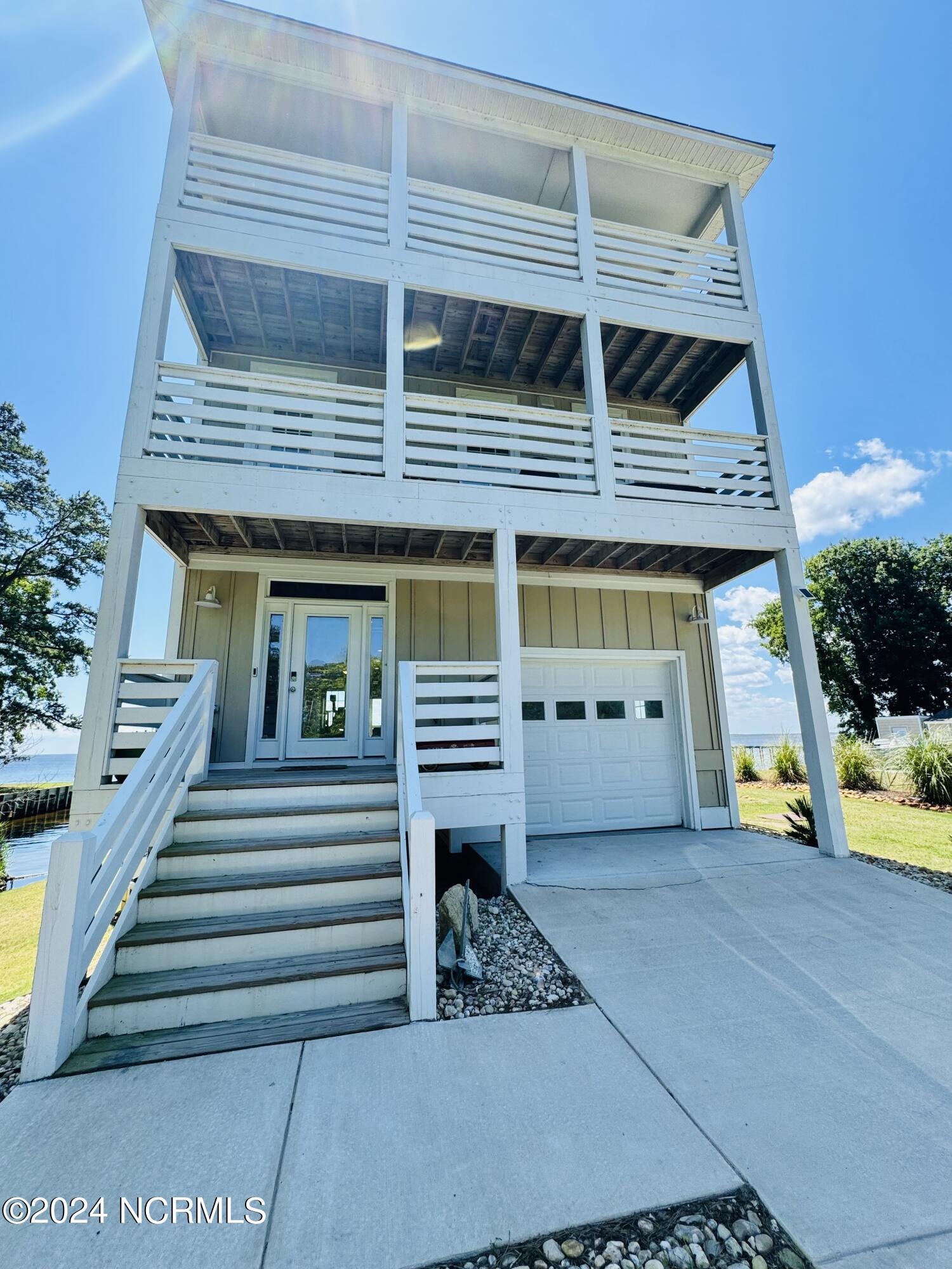 114 Caco Street Property Photo 2