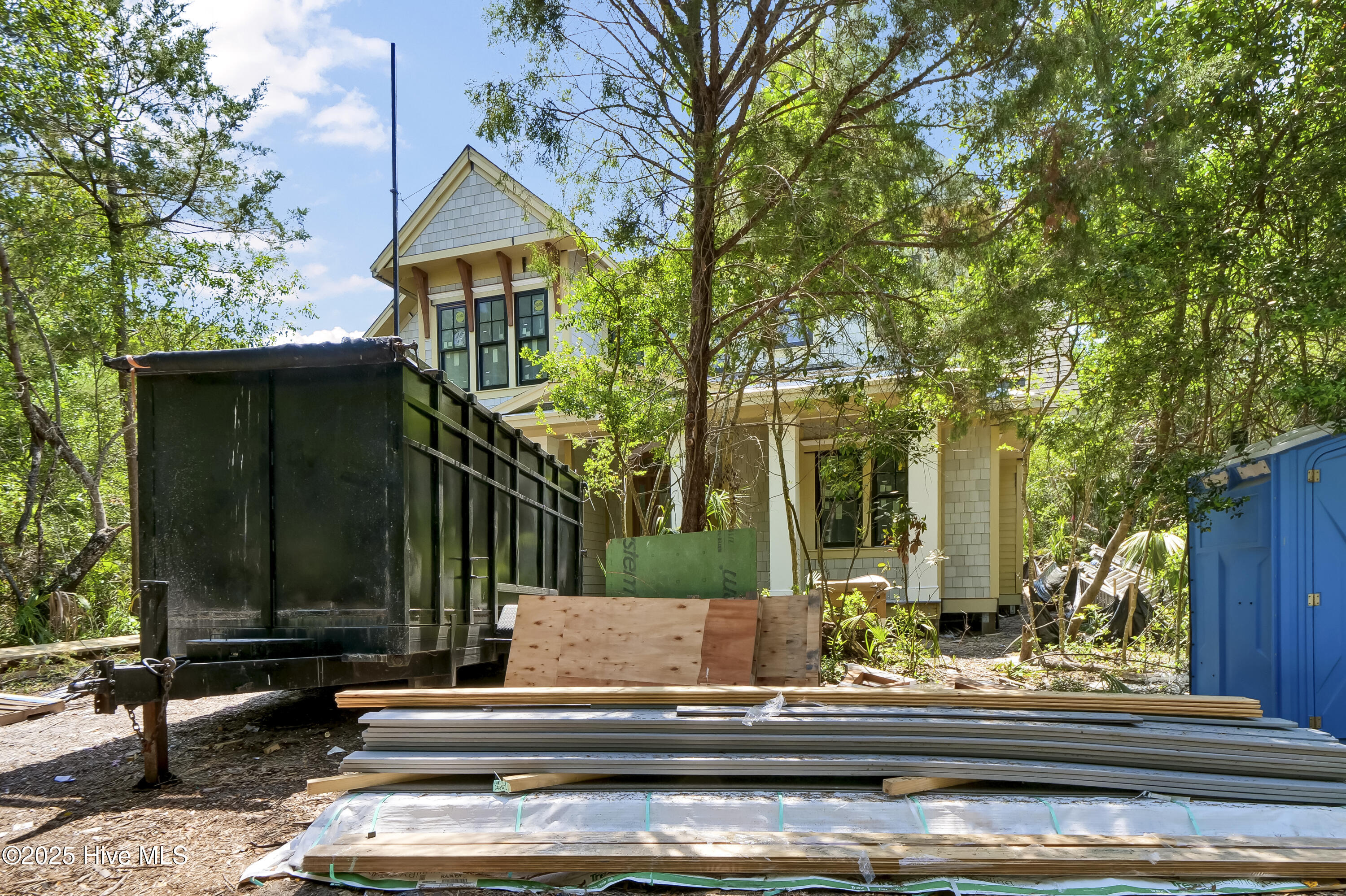 610 Currituck Way Property Photo 4