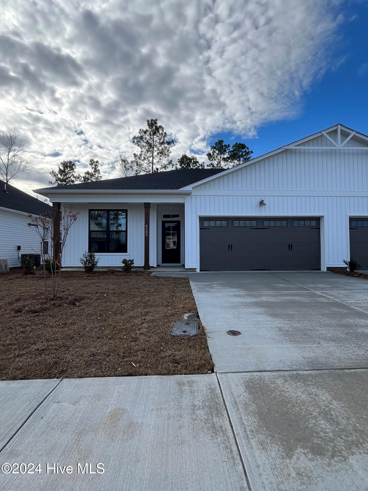 6564 Pinnacle Point Property Photo 1