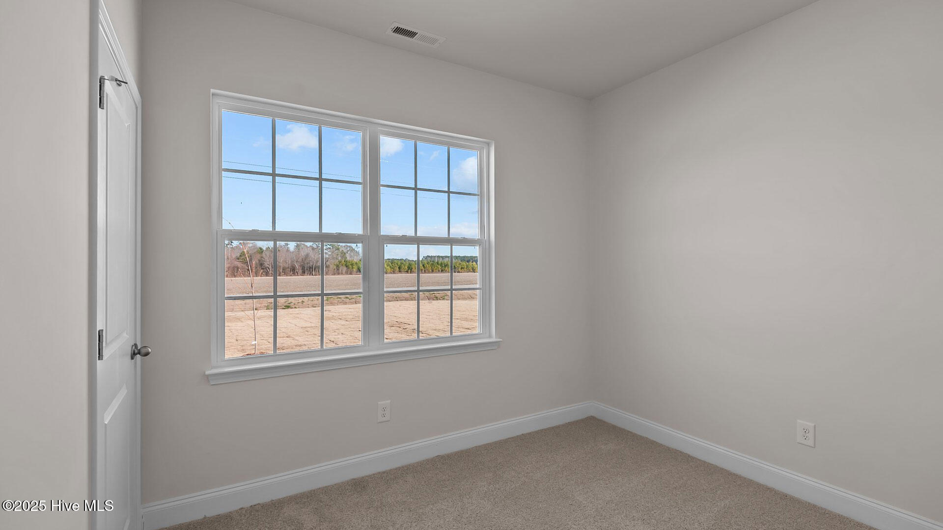 2092 Nc-102 Property Photo 3
