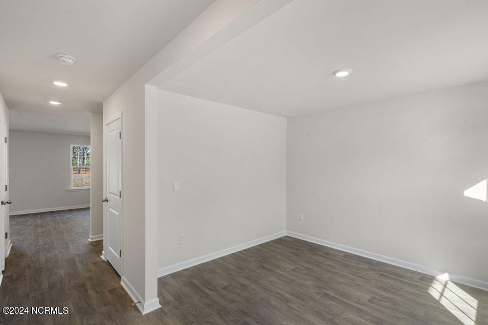 2209 Montalvan Drive Property Photo 3