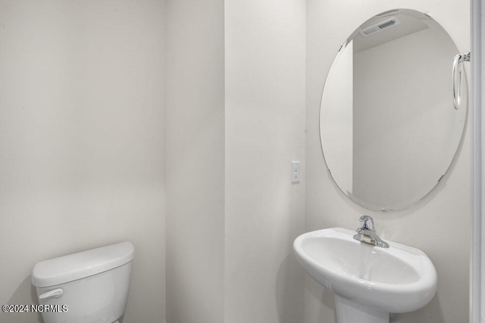 2209 Montalvan Drive Property Photo 9