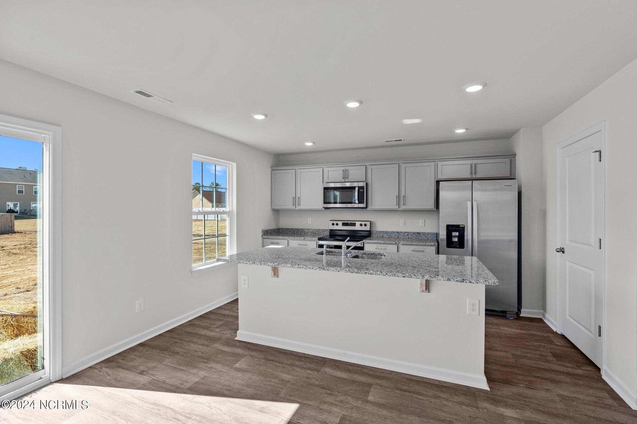 2209 Montalvan Drive Property Photo 10
