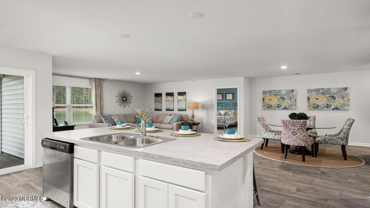 3870 Lady Bug Drive Property Photo 7