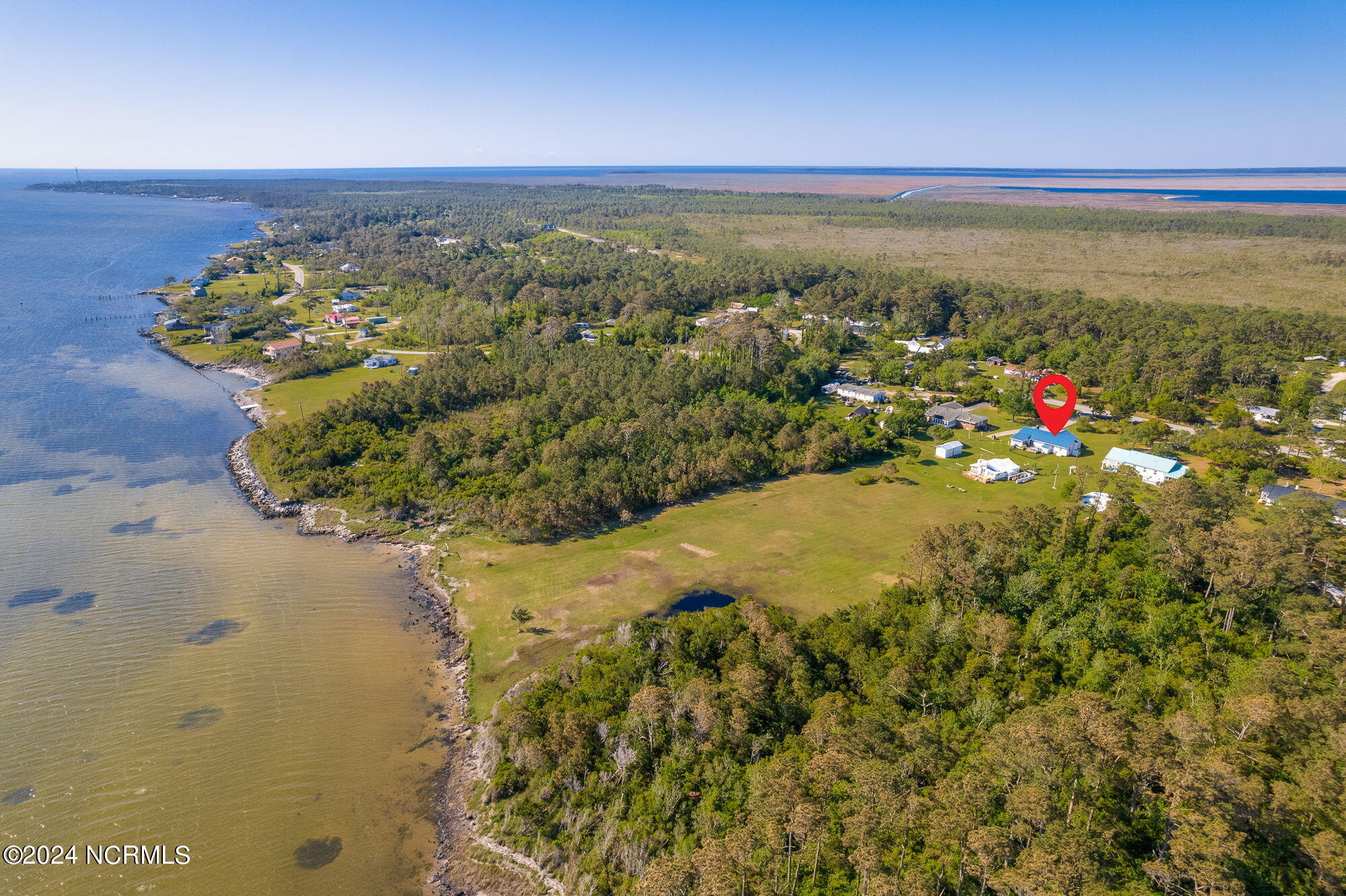 2604 Cedar Island Road Property Photo 6