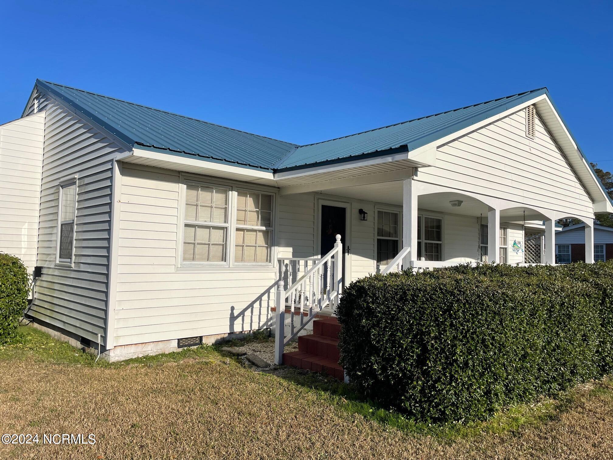 2604 Cedar Island Road Property Photo 14