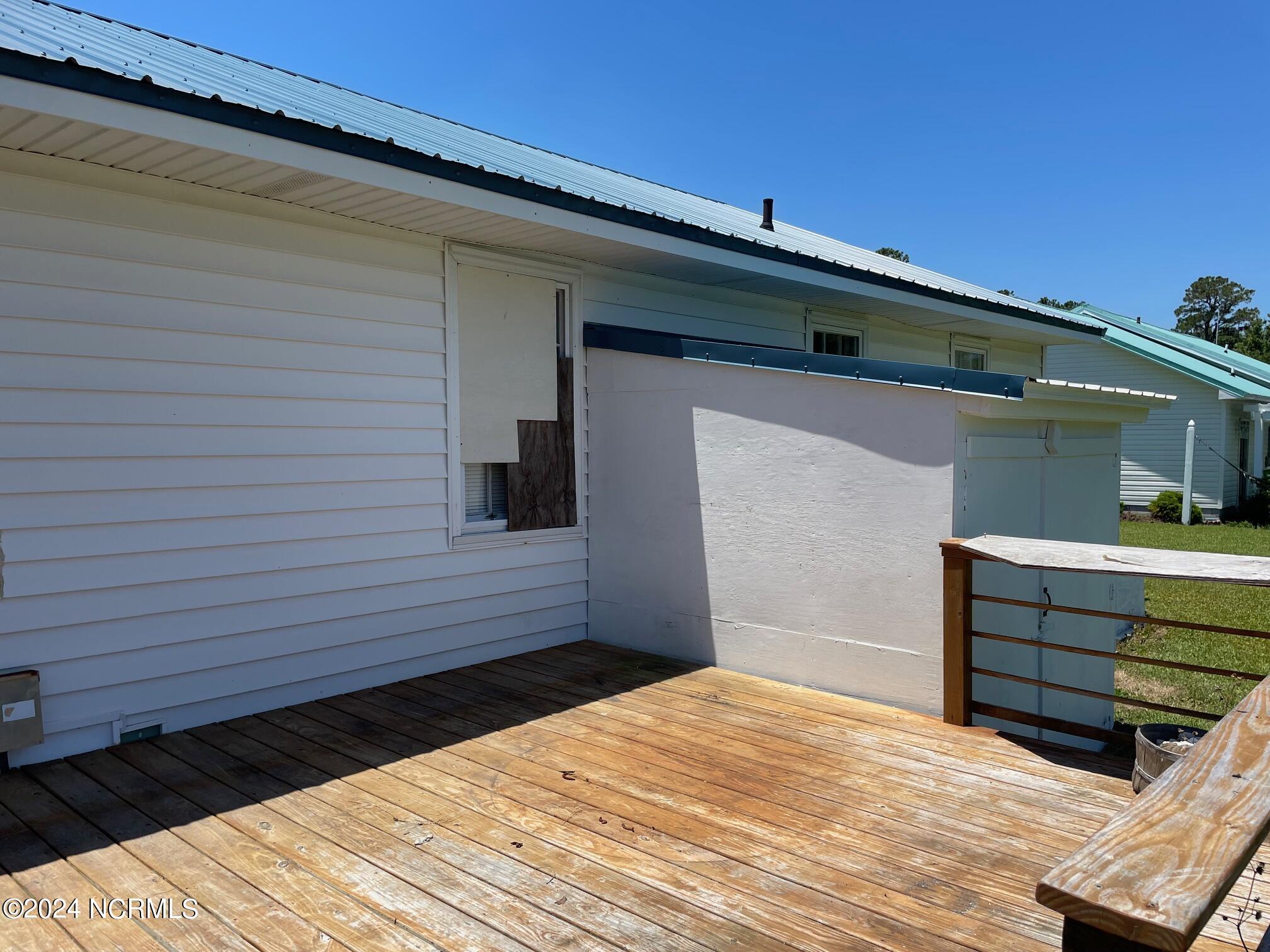 2604 Cedar Island Road Property Photo 19