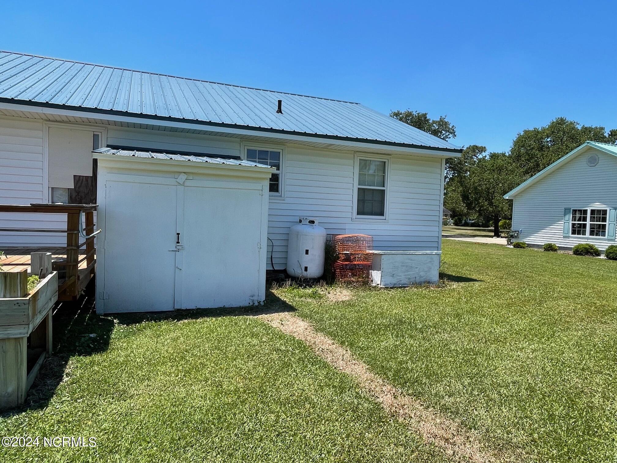 2604 Cedar Island Road Property Photo 20