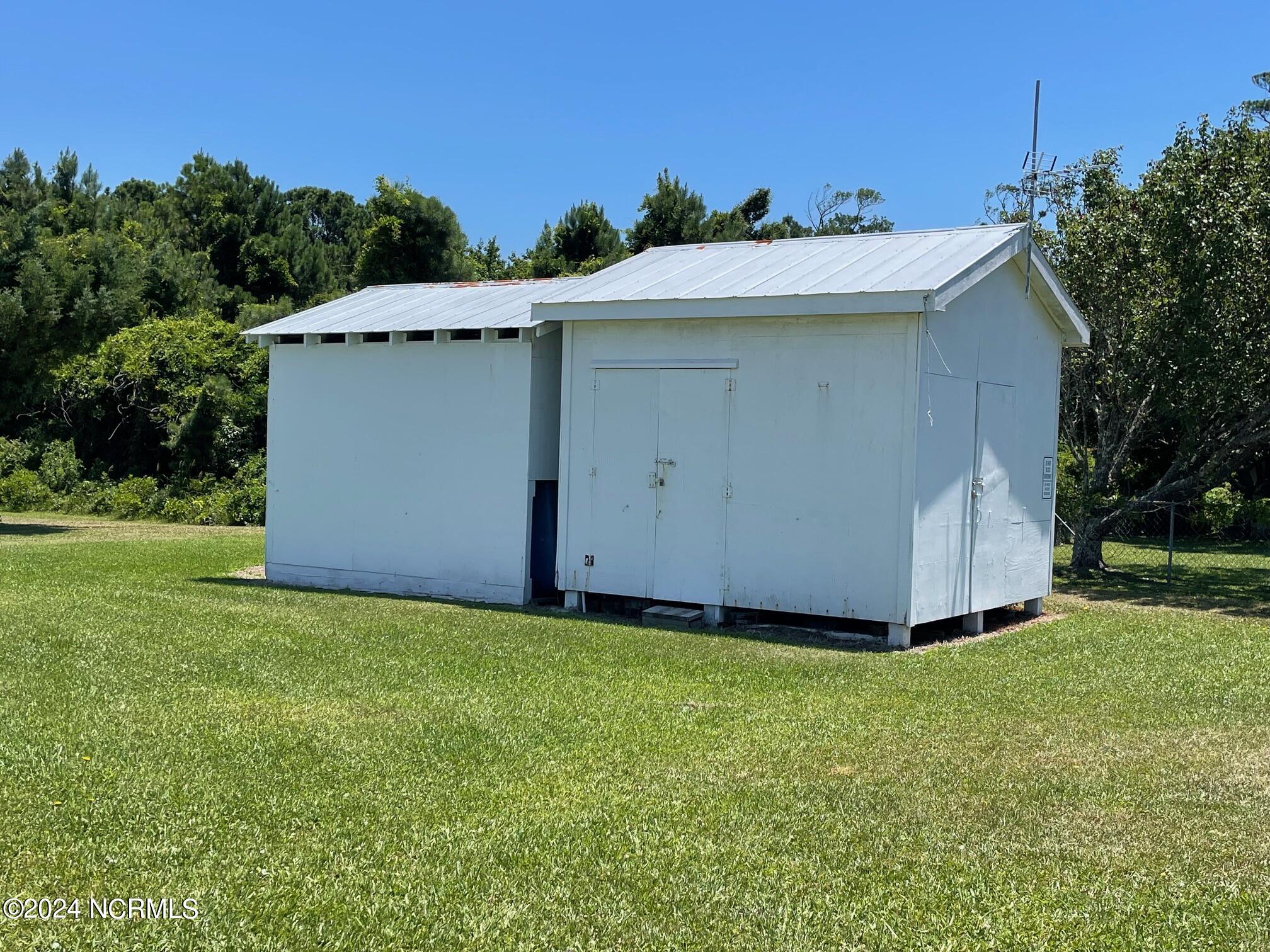 2604 Cedar Island Road Property Photo 42