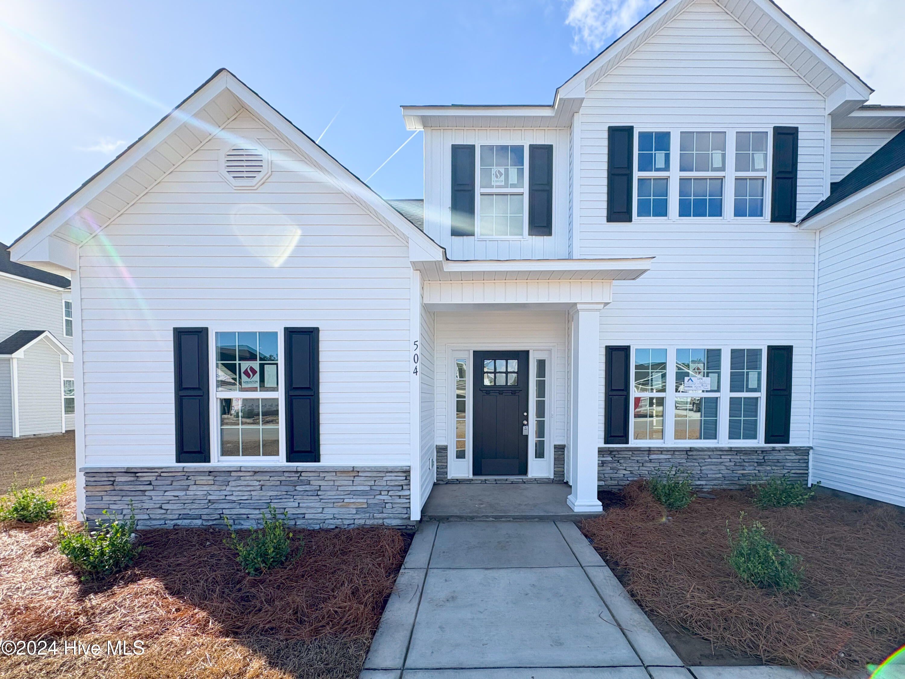 504 Pebble Shore Drive Property Photo 2