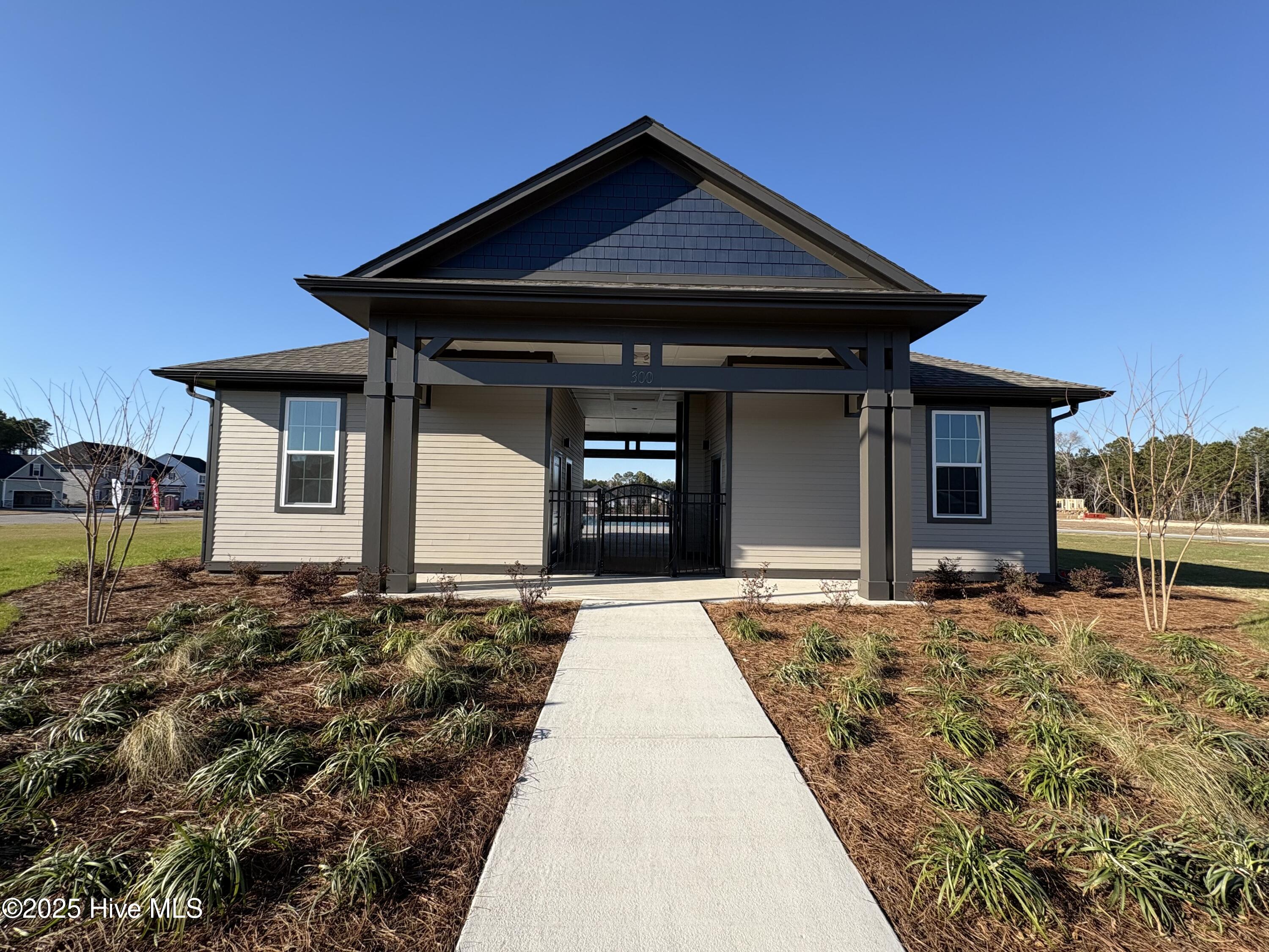 504 Pebble Shore Drive Property Photo 18