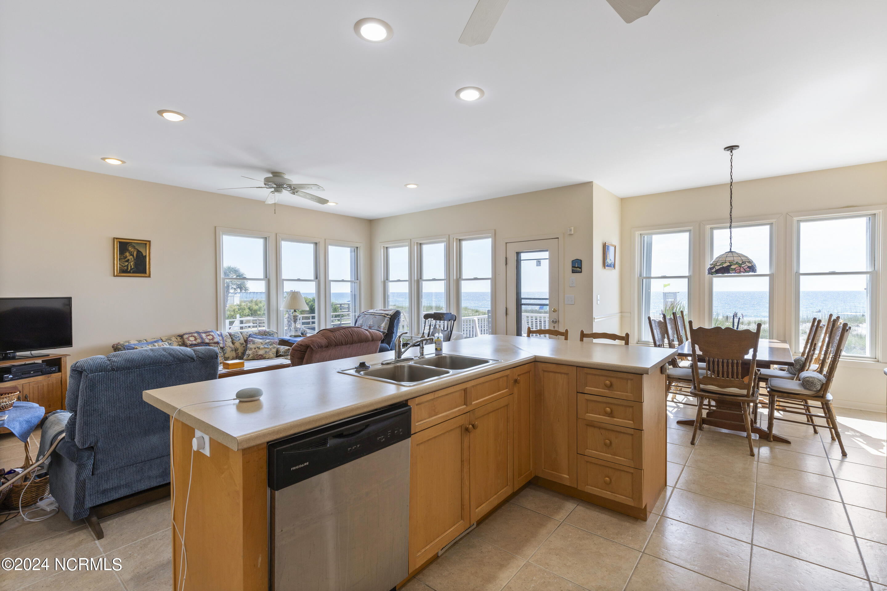 401 Fort Fisher Boulevard Unit A Property Photo 16