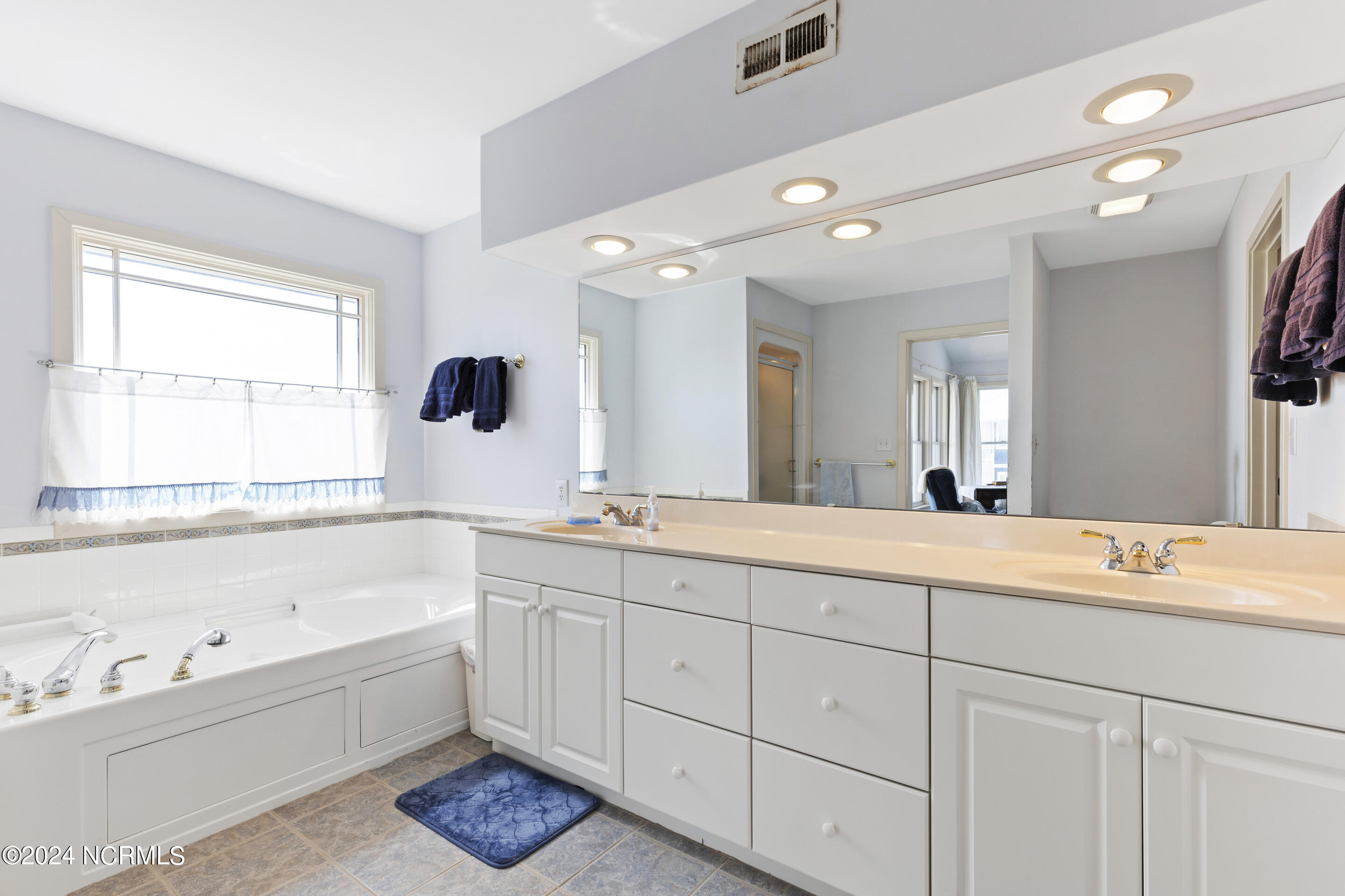 401 Fort Fisher Boulevard Unit A Property Photo 28