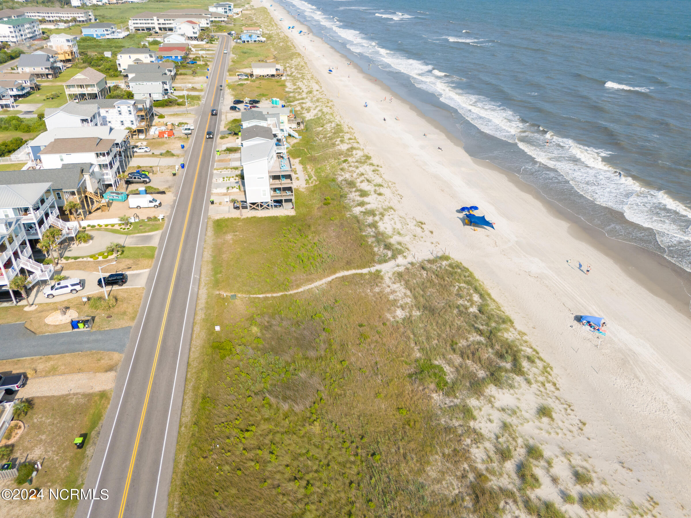 5215 E Beach Drive Property Photo 3