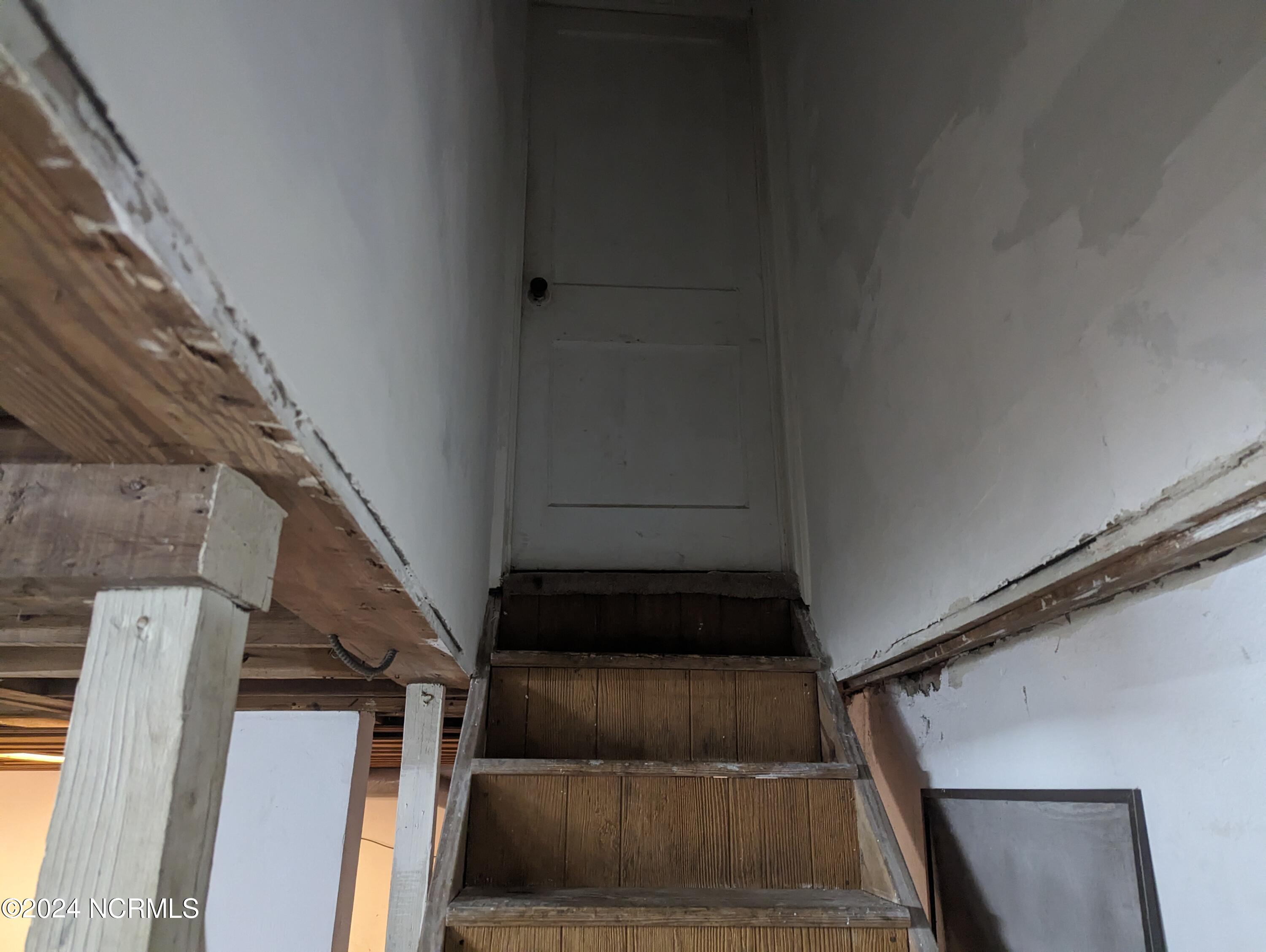 201 E Bell Street Property Photo 40