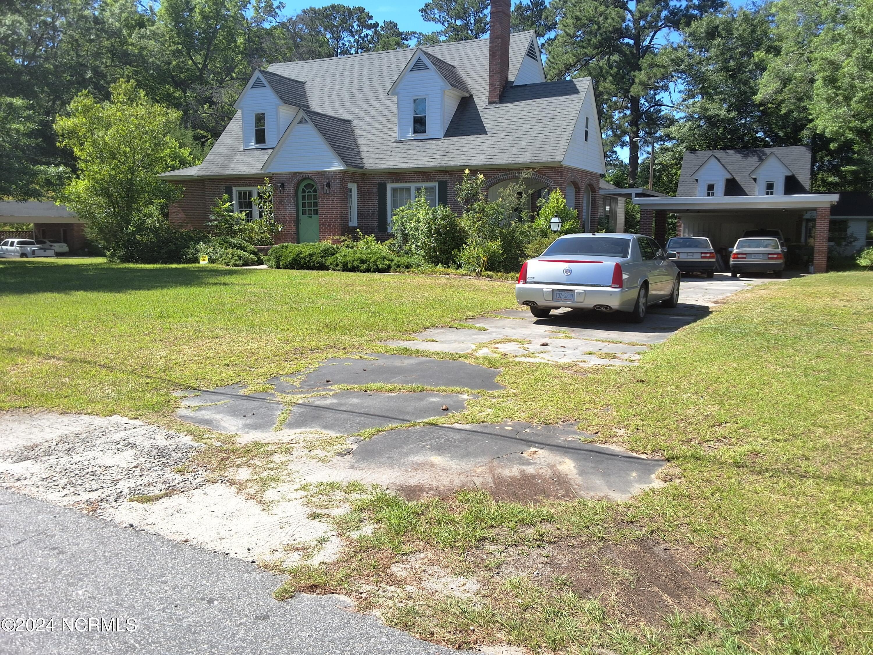 201 E Bell Street Property Photo 51