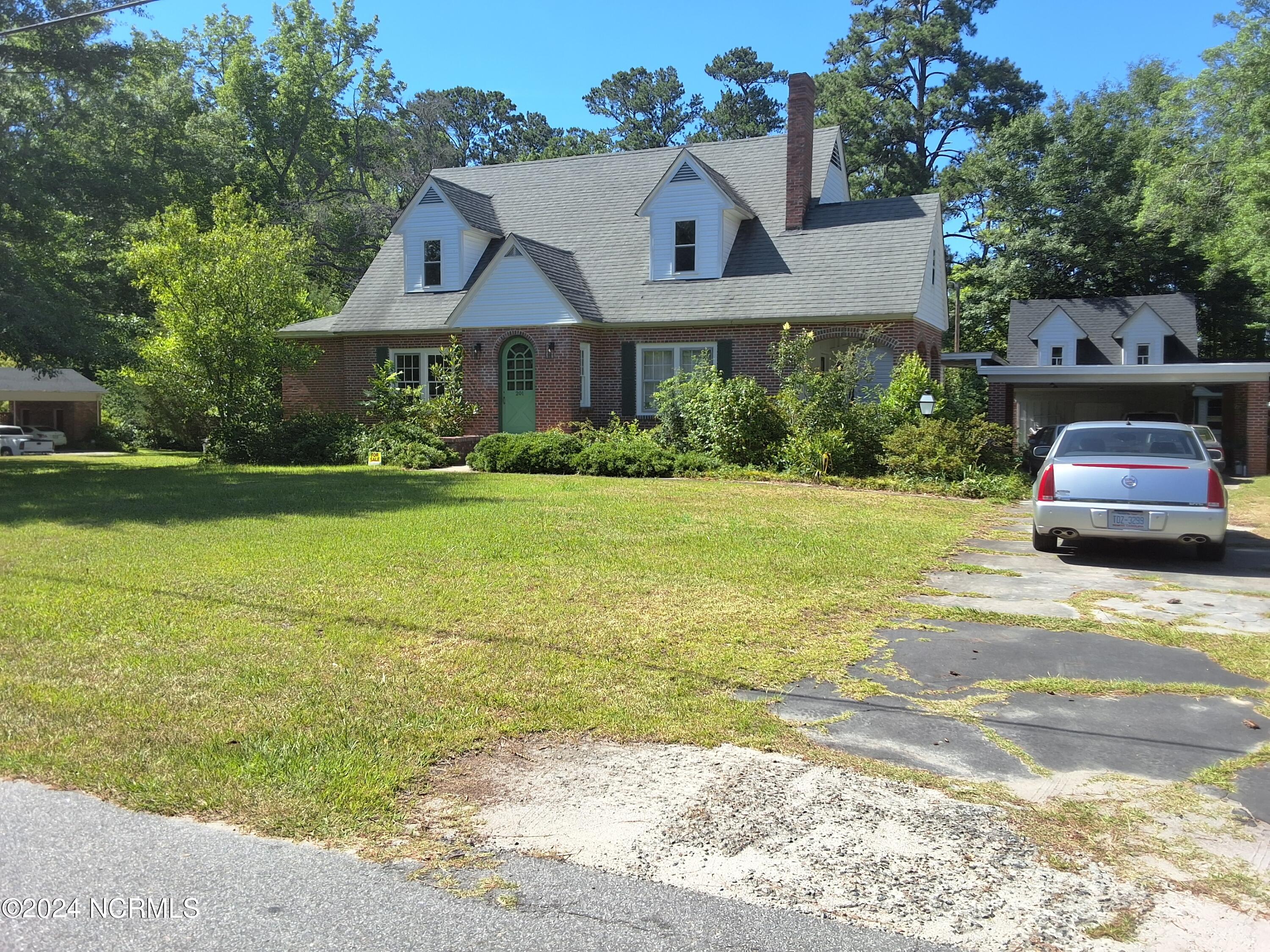 201 E Bell Street Property Photo 52