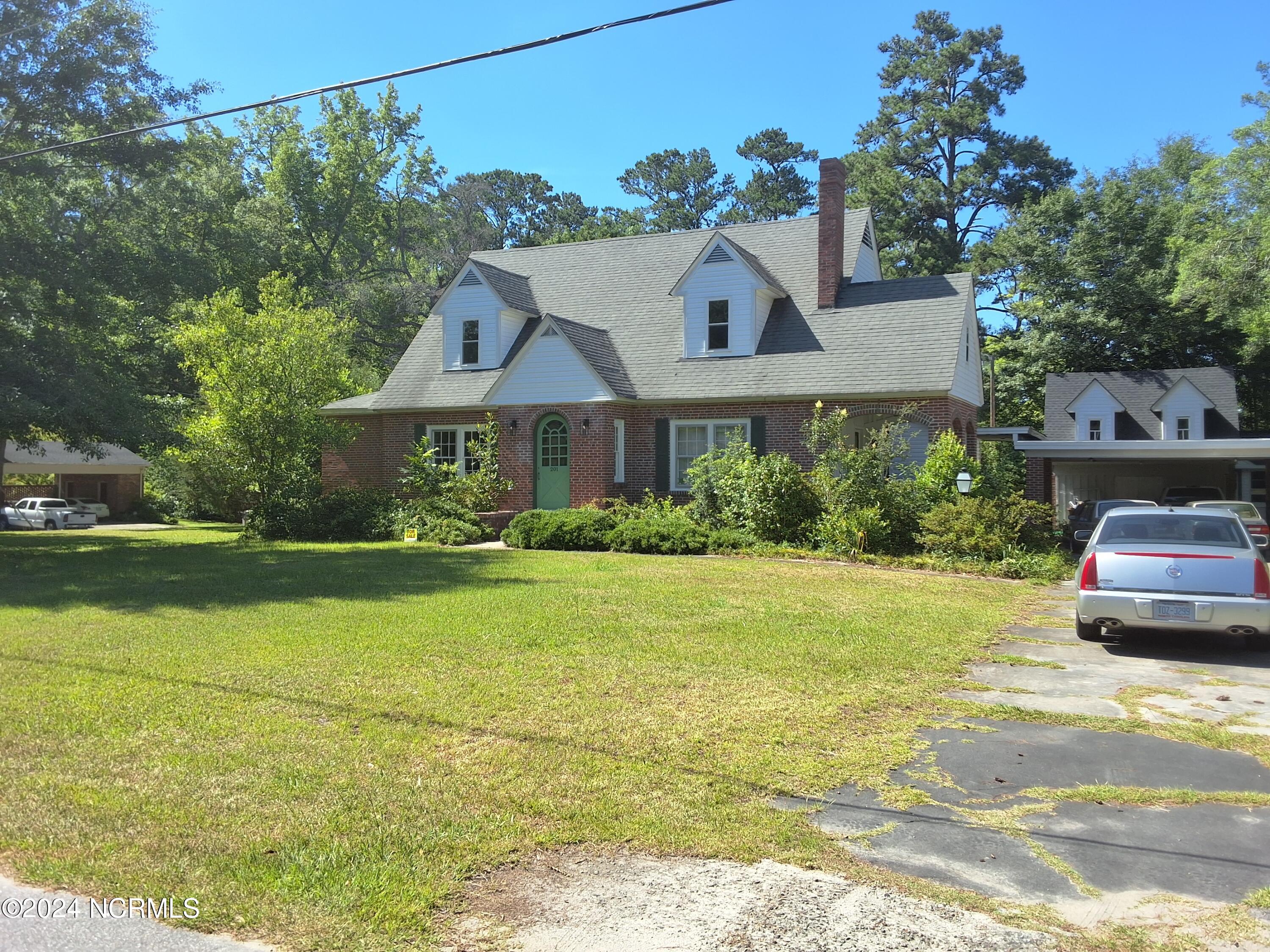 201 E Bell Street Property Photo 53