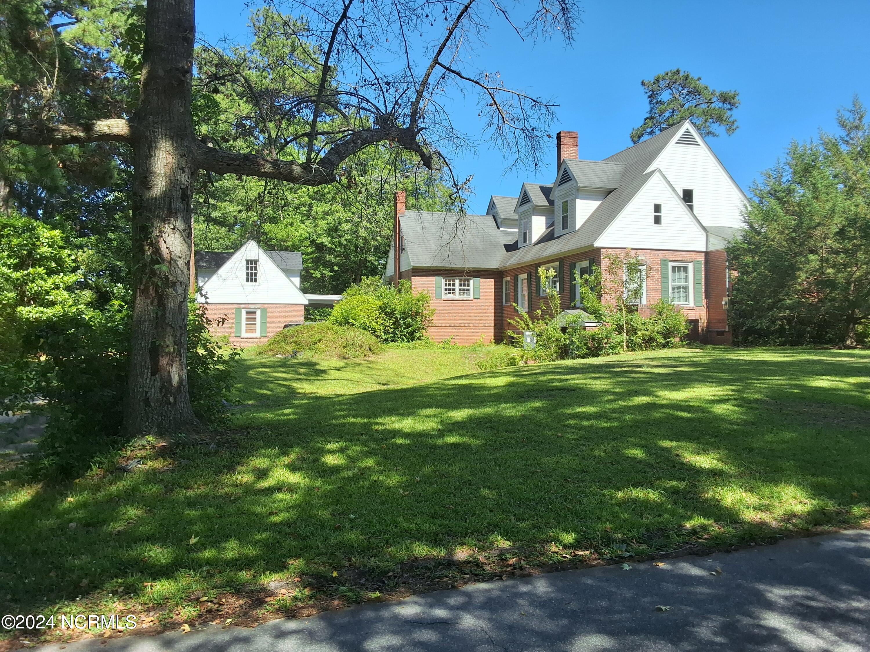 201 E Bell Street Property Photo 79