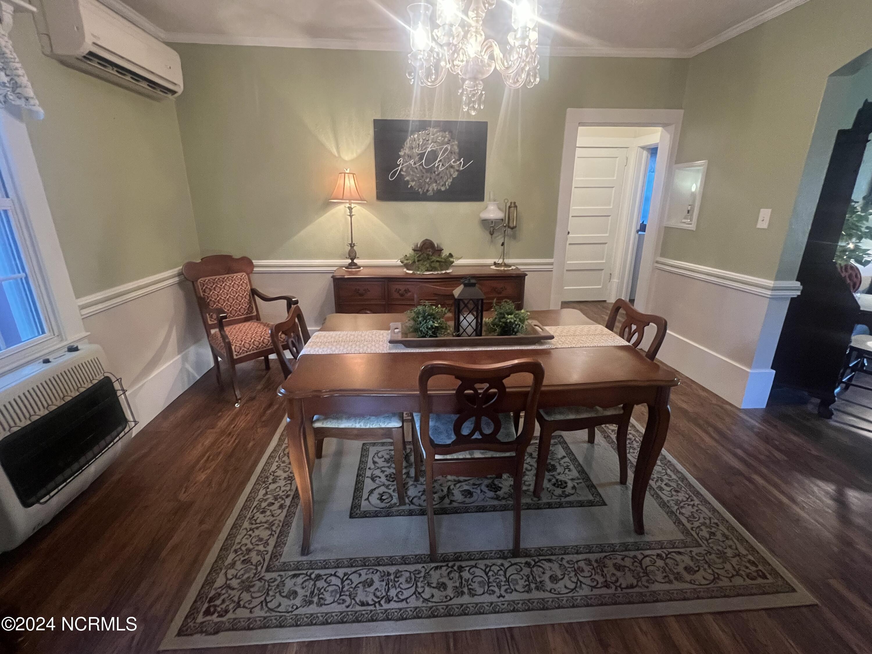 810 Green Street Property Photo 16