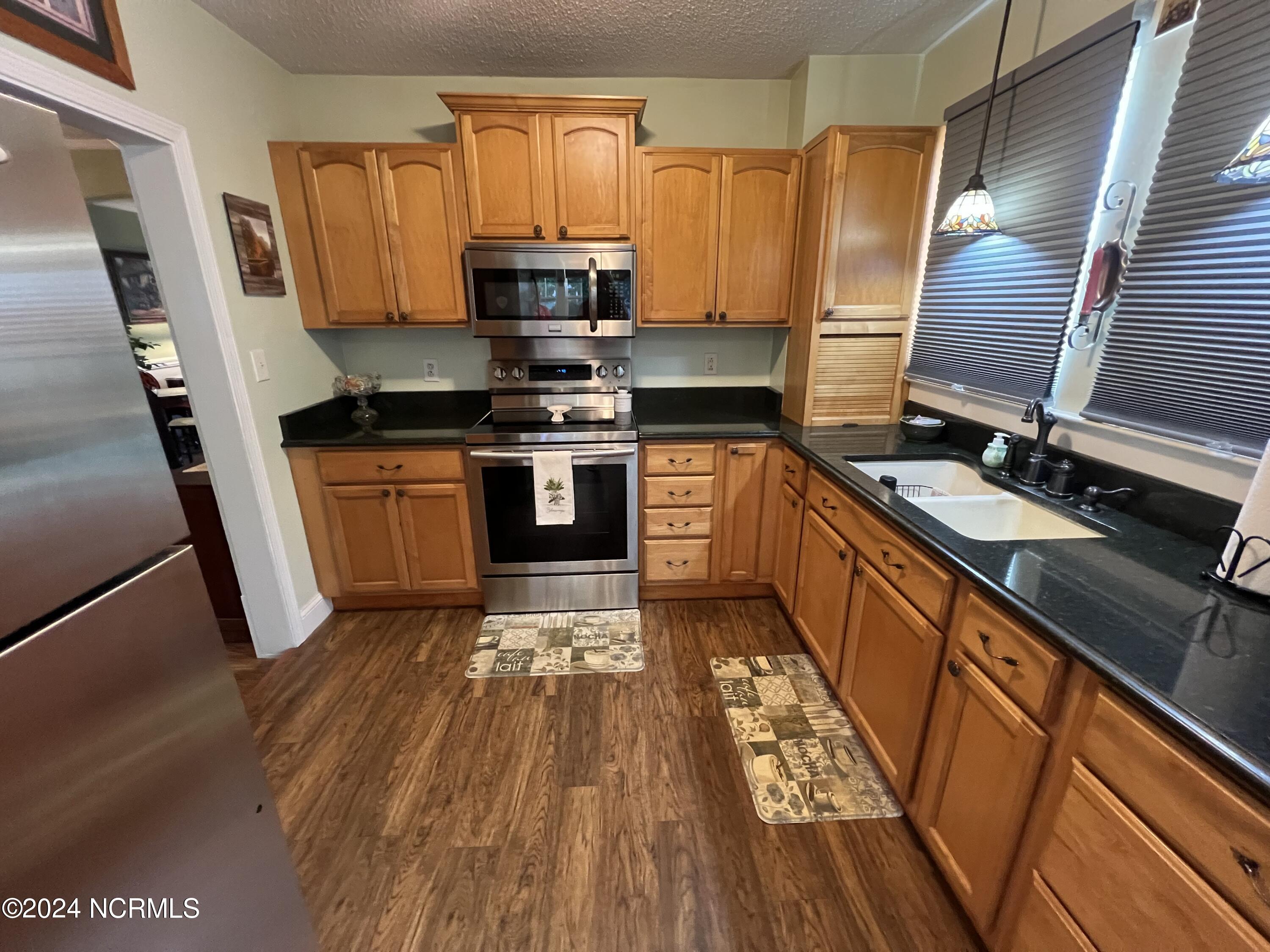 810 Green Street Property Photo 22