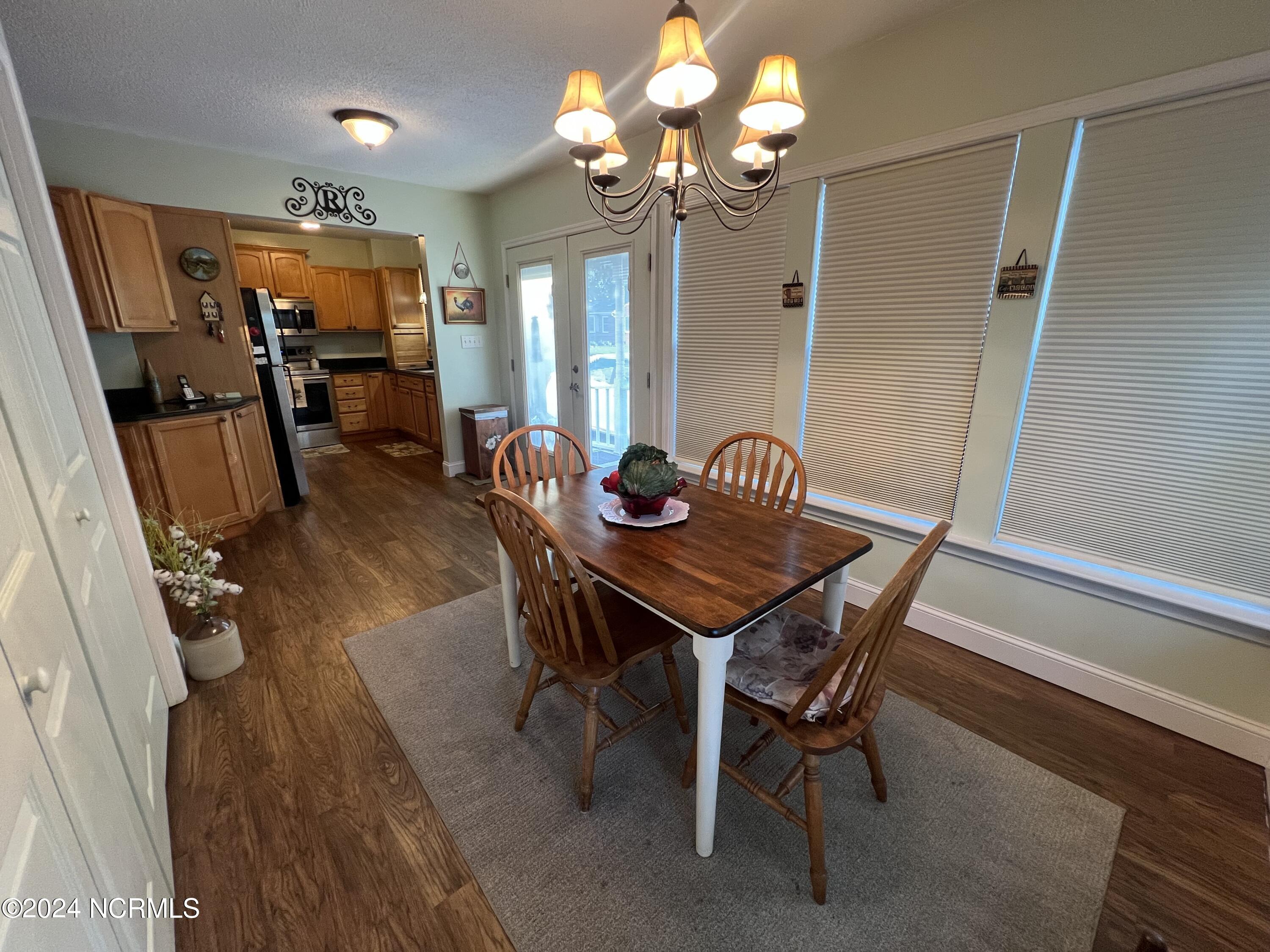 810 Green Street Property Photo 31