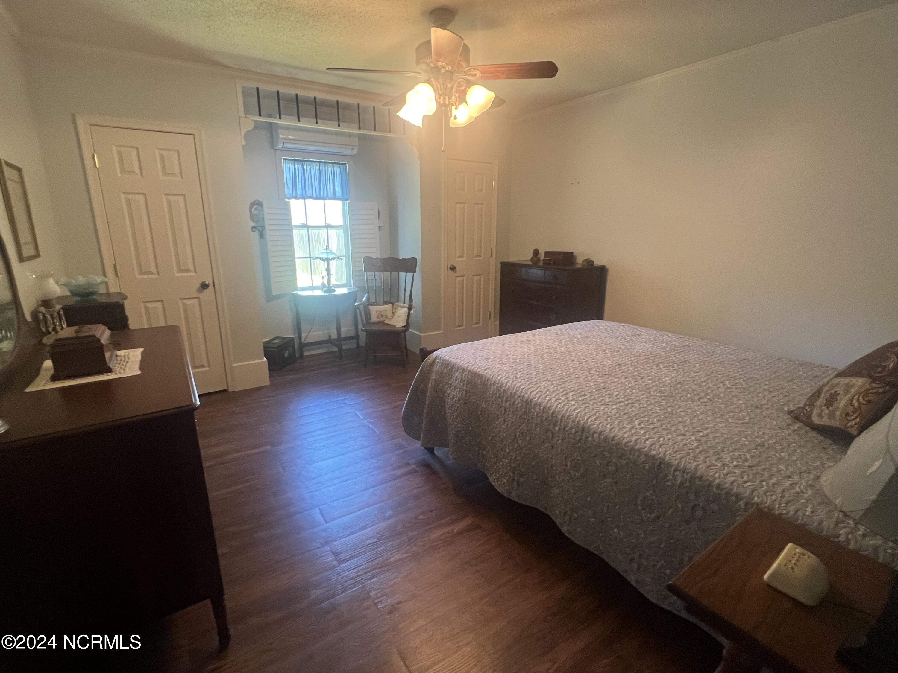 810 Green Street Property Photo 32