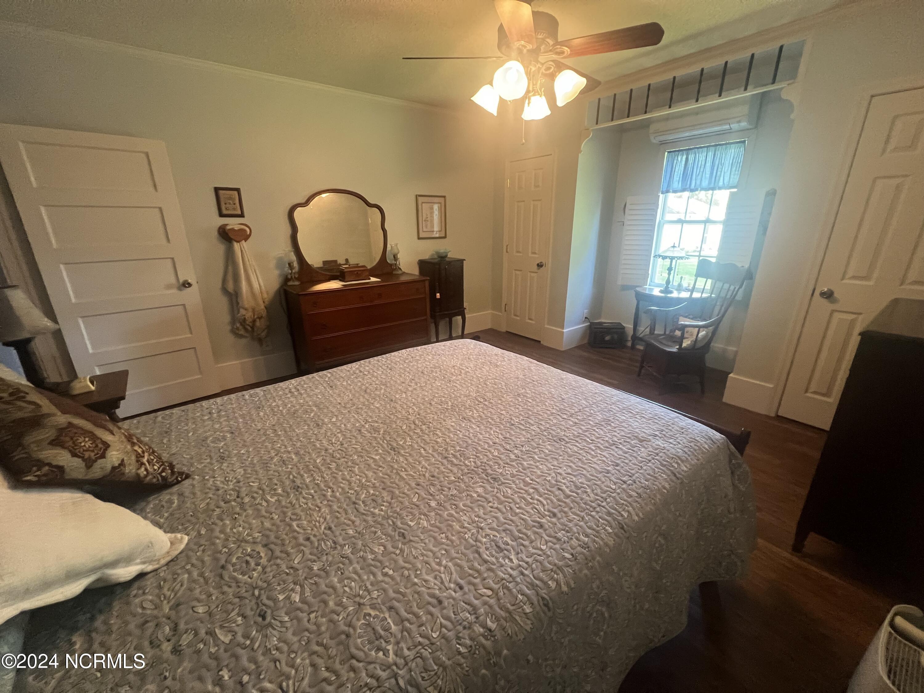 810 Green Street Property Photo 34